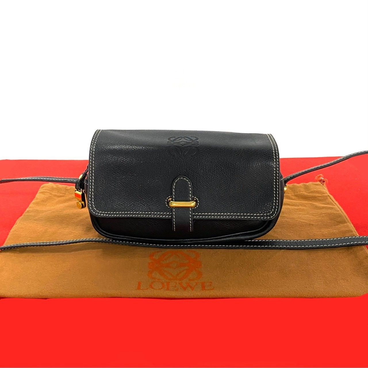 Loewe Loewe Anagram Leather Shoulder Bag Leather Shoulder Bag in Black, Women's