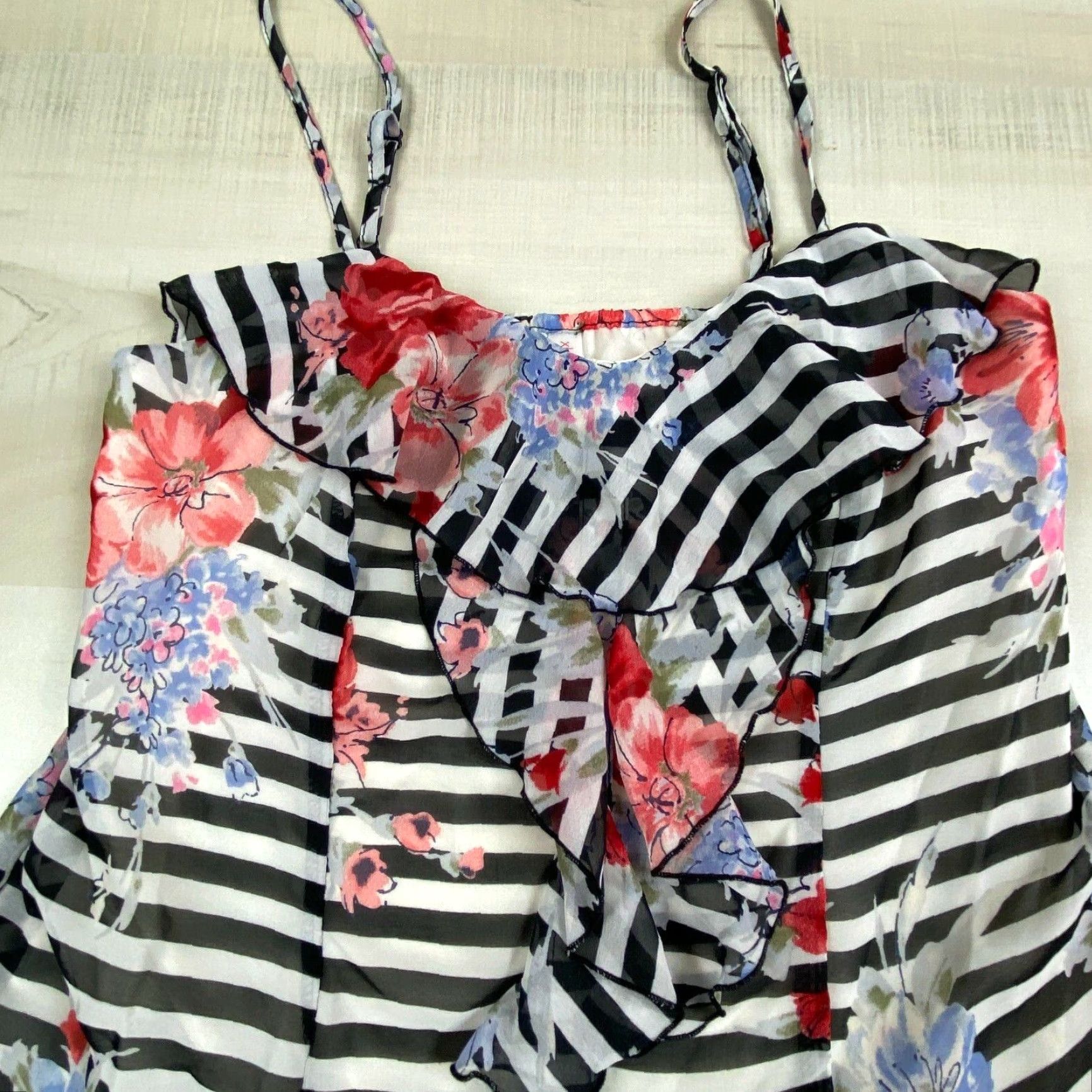 Vintage Xhilaration Womens Tank Top Small Black White Striped Floral Ruffle Straps New Tank Womens Small Black White Floral Ruffle Straps New Xhilaration Size S / US 4 / IT 40 - 2 Thumbnail
