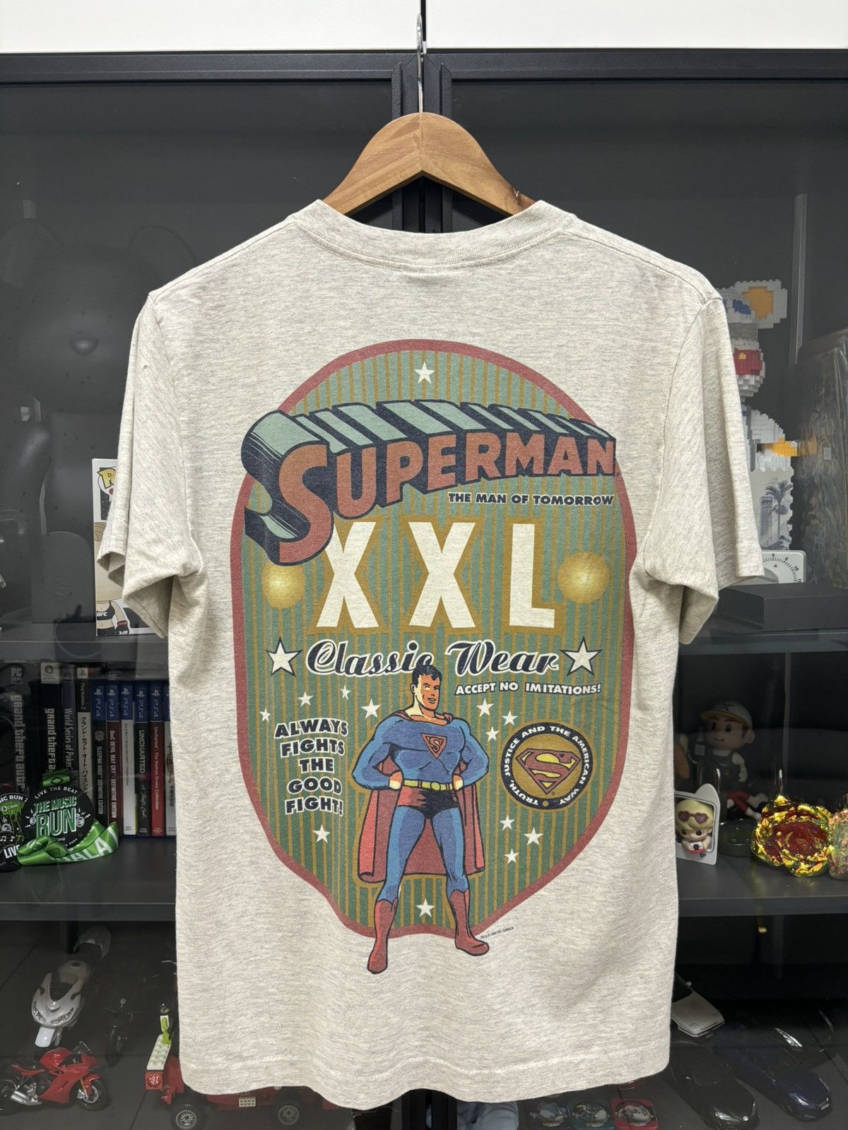 Giant × Vintage Vintage 90's Superman Classic Wear Tshirt Size US M / EU 48-50 / 2 - 1 Thumbnail