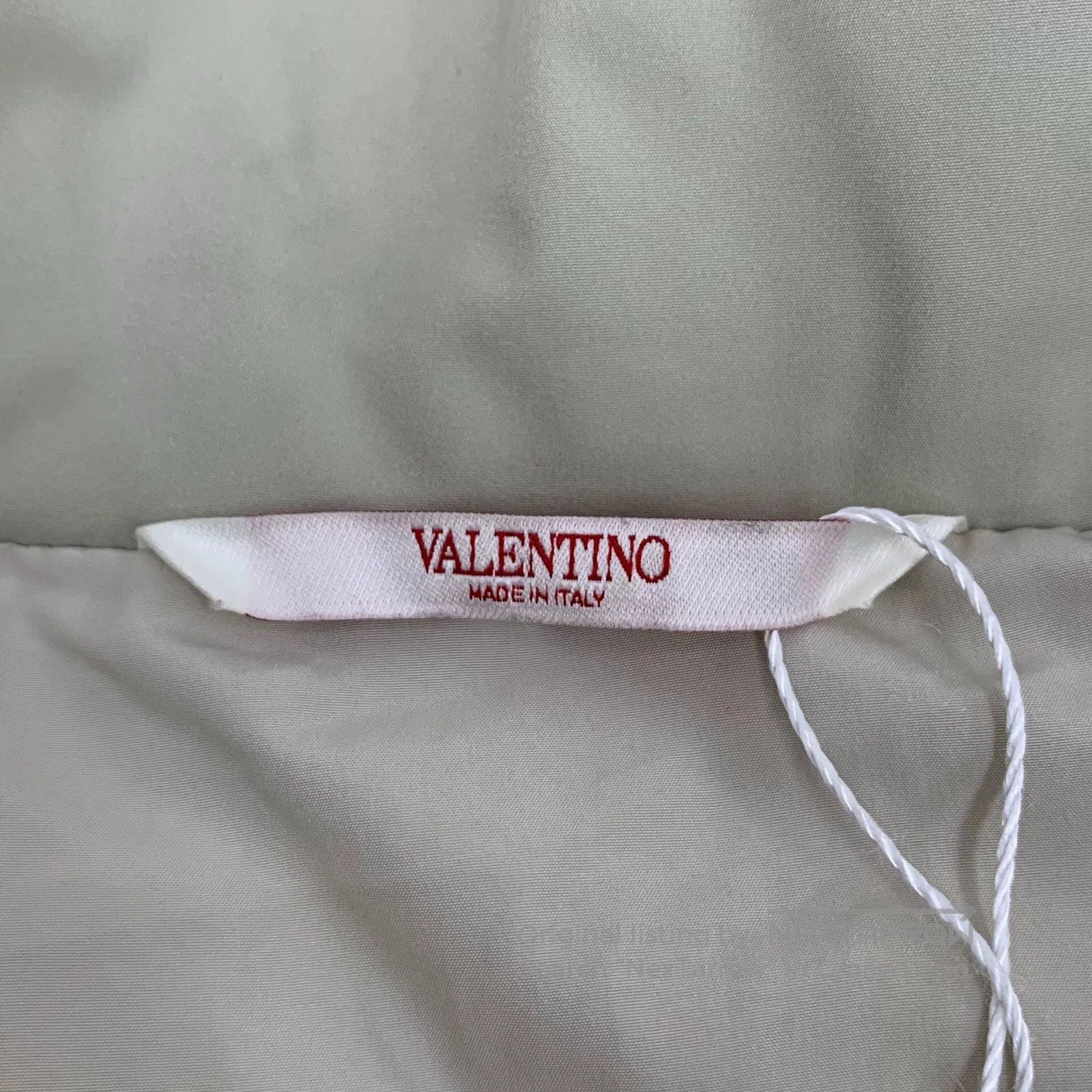 Valentino valentino beige hooded puffer jacket. Size US L / EU 52-54 / 3 - 6 Thumbnail