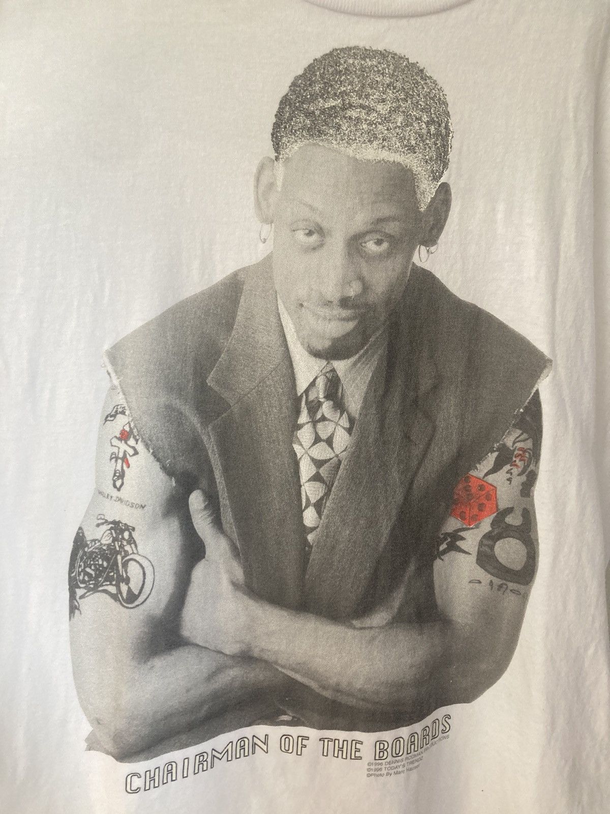 NBA Vintage Dennis Rodman Glow-In-The-Dark T-Shirt Size US M / EU 48-50 / 2 - 2 Thumbnail