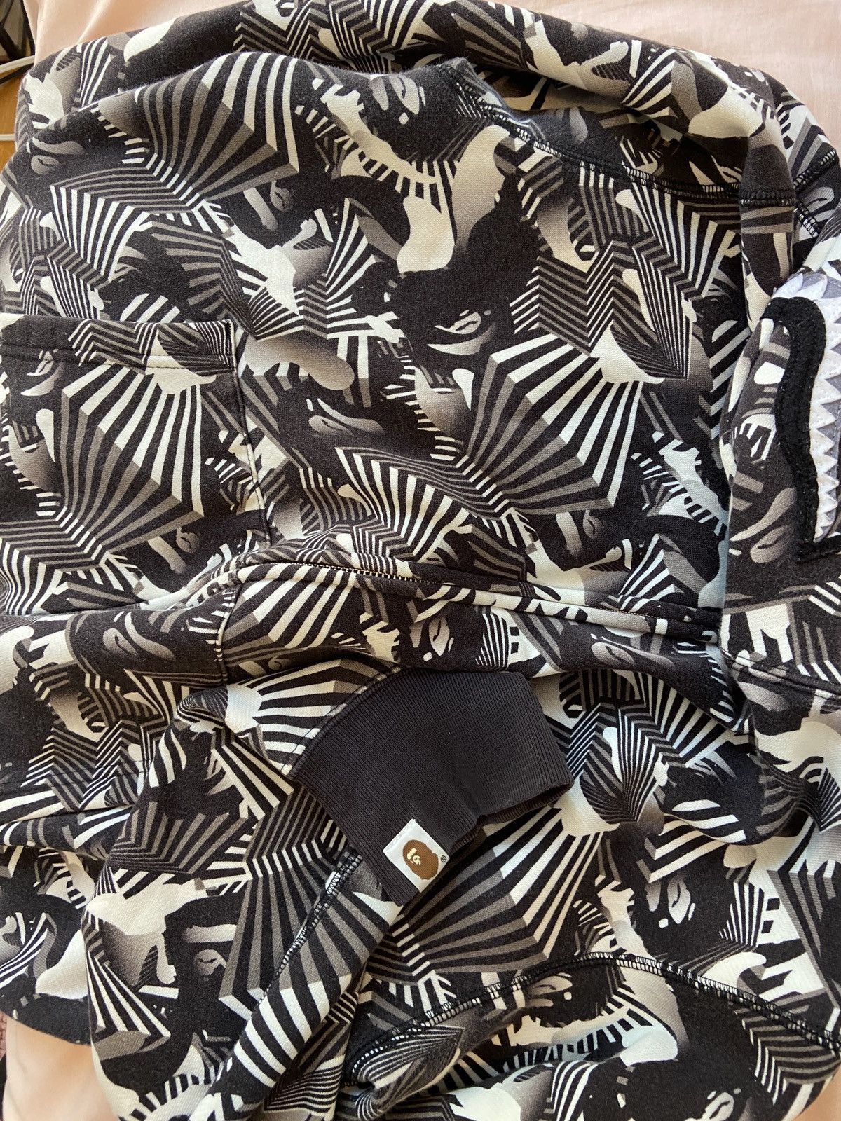 Bape BAPE dazzle camo brown shark hoodie Size US L / EU 52-54 / 3 - 6 Thumbnail