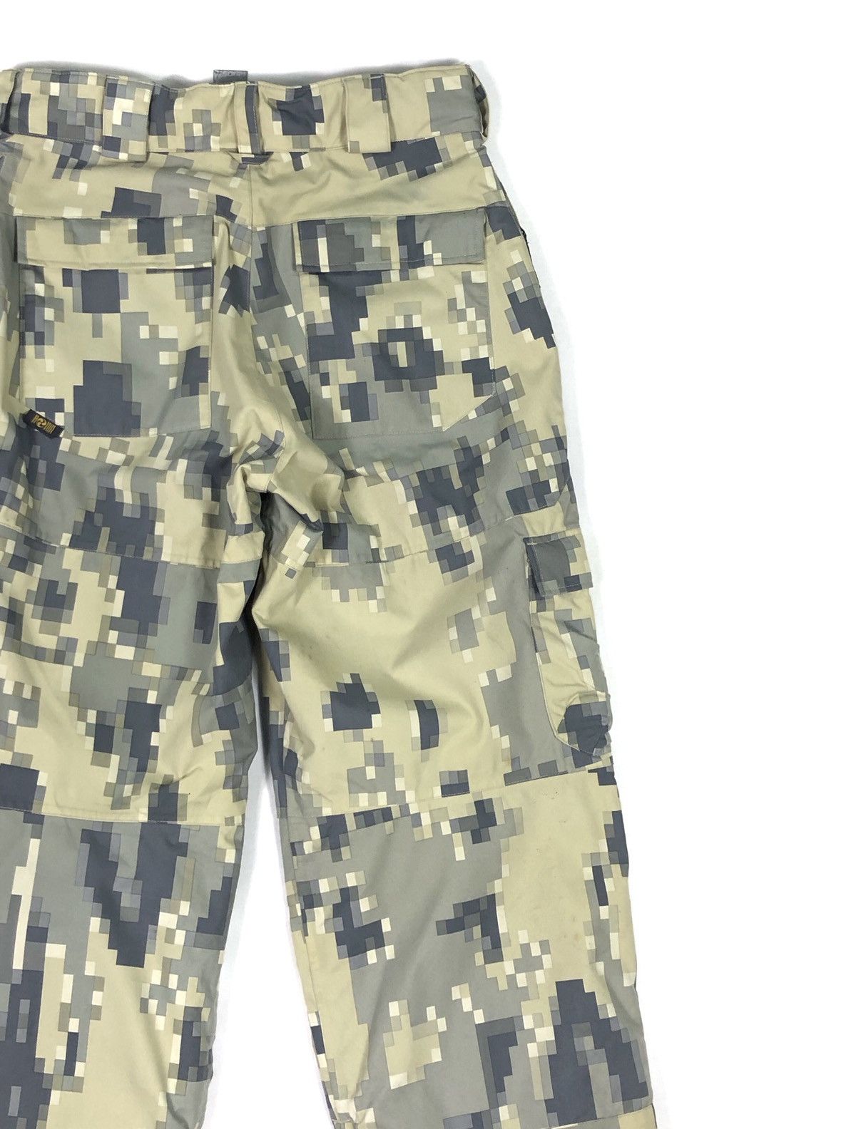 Burton RARE🔥BURTON RONIN 7-POCKETS DIGI CAMO CARGO SNOWBOARD PANTS Size US 32 / EU 48 - 17 Thumbnail
