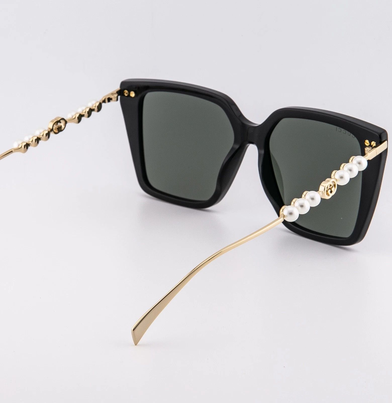Gucci GUCCI GG1967S Gold Black 1967 GG Pearl Logo Oversized 001 Size ONE SIZE - 3 Thumbnail