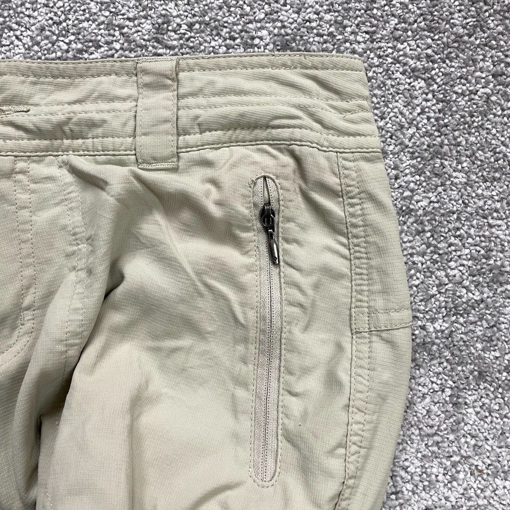 Vintage Columbia Womens Cargo Shorts 6 Beige Nylon Active Outdoor Casual 30x10 Mid Rise Pockets Breathable Easy Care Size 28" / US 6 / IT 42 - 5 Thumbnail