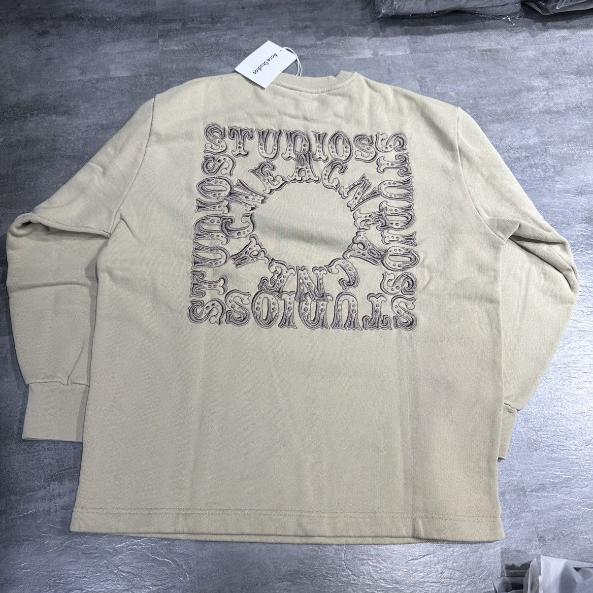 Acne Studios Acne Studios Fin Circus Sweatshirt - Dusty Green Size US S / EU 44-46 / 1 - 1 Thumbnail