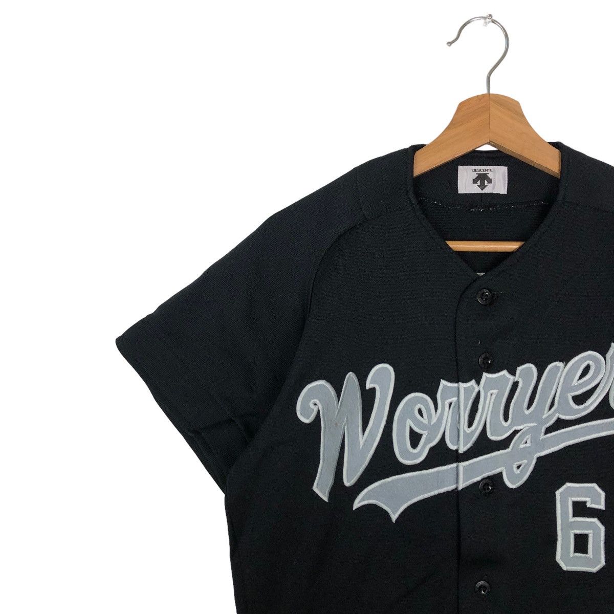 Descente VINTAGE JERSEY TEAM SHIRT DESCENTE SPORTS Size US L / EU 52-54 / 3 - 5 Thumbnail