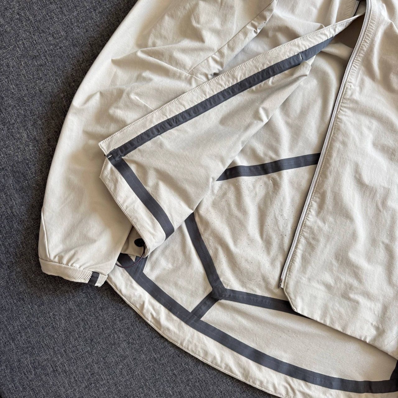 Klattermusen Klattermusen Vanadis Nylon Asymmetrical Outdoor Jacket Size US M / EU 48-50 / 2 - 8 Thumbnail