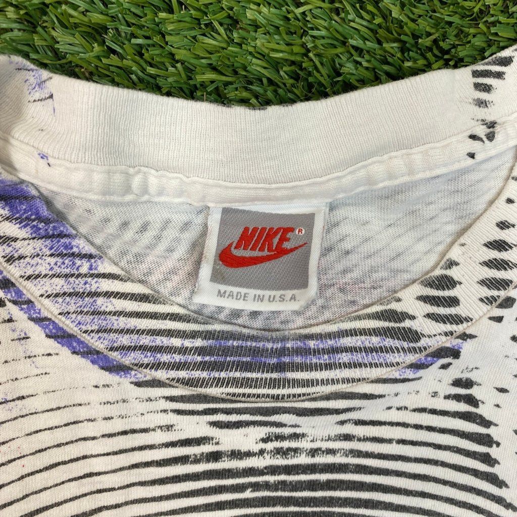 Nike Nike Vintage Jordan Spiral Tee AOP Made in USA Single Stitch Size US L / EU 52-54 / 3 - 3 Thumbnail