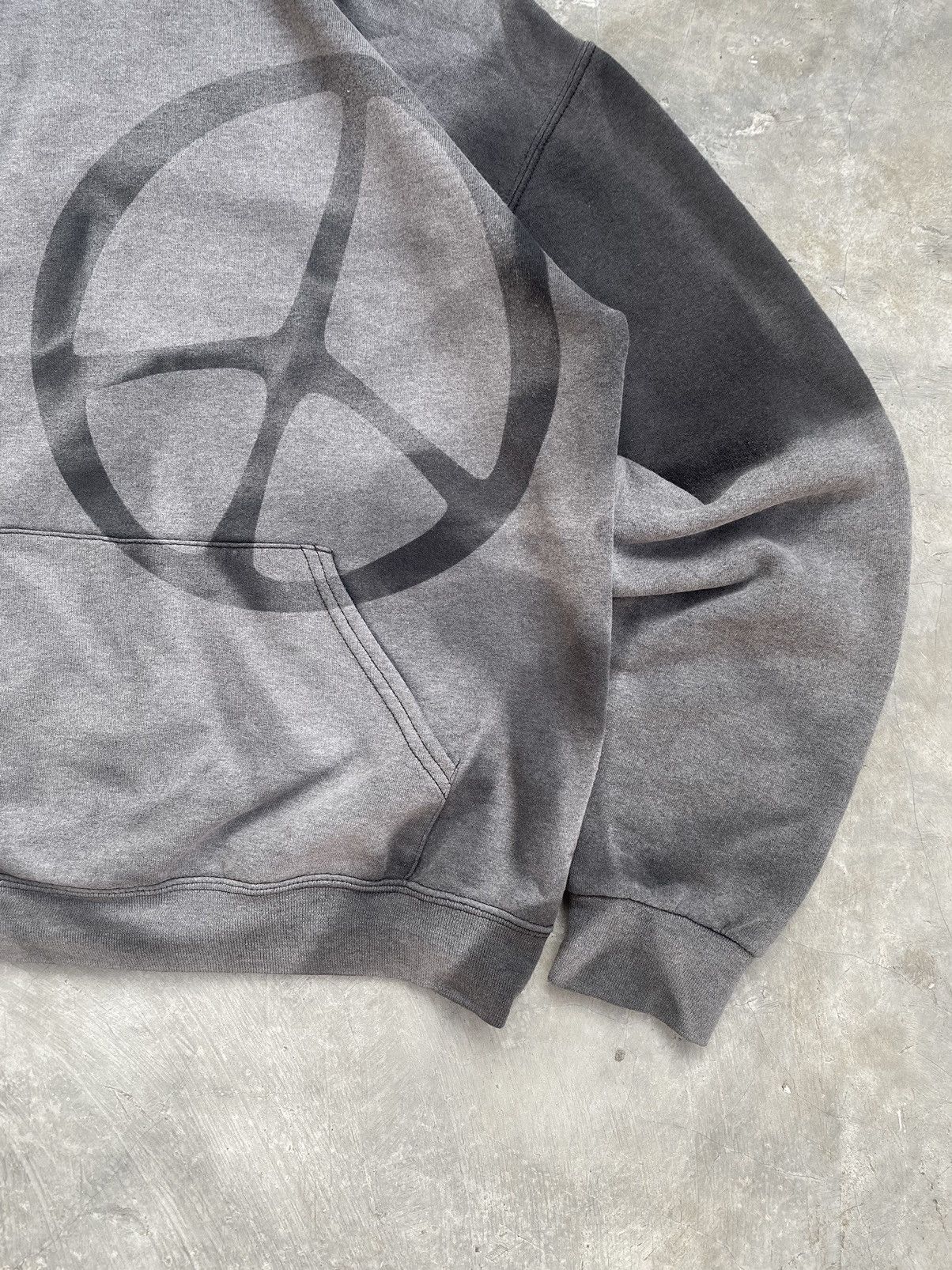 Vintage Peace Sun Faded Black Hoodie Size US M / EU 48-50 / 2 - 6 Thumbnail