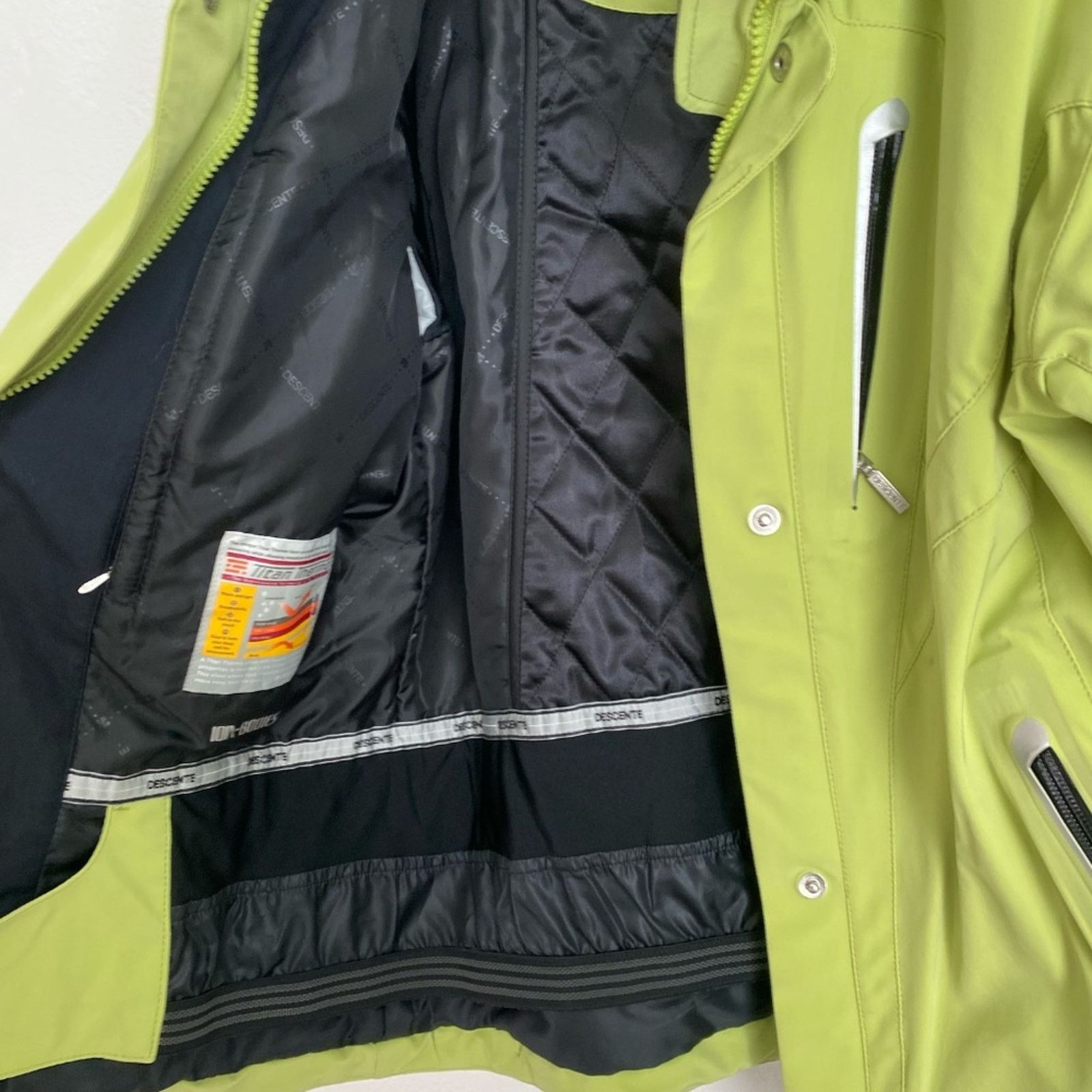Descente Descente Women's Ski Winter Snow Coat - 12 Size XL / US 12-14 / IT 48-50 - 6 Thumbnail
