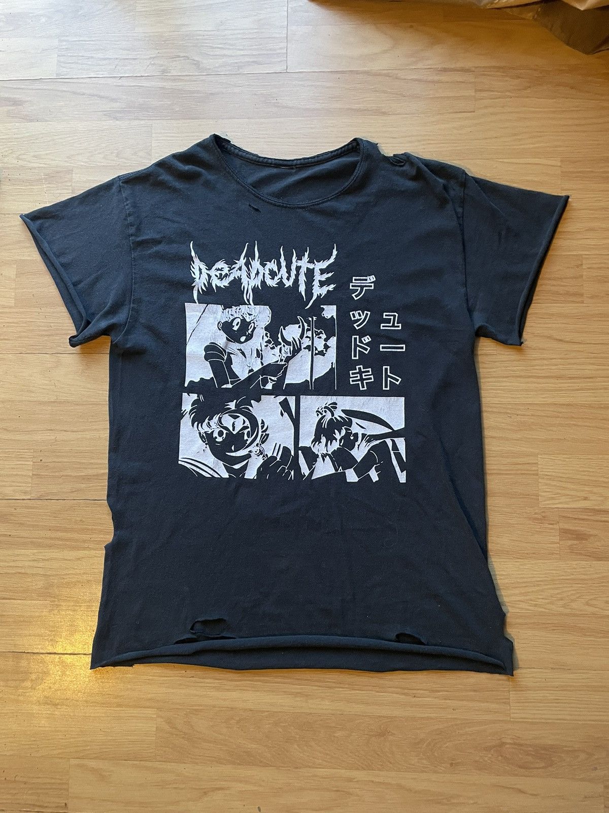 Vintage Distressed graphic tshirt Size US M / EU 48-50 / 2 - 1 Preview