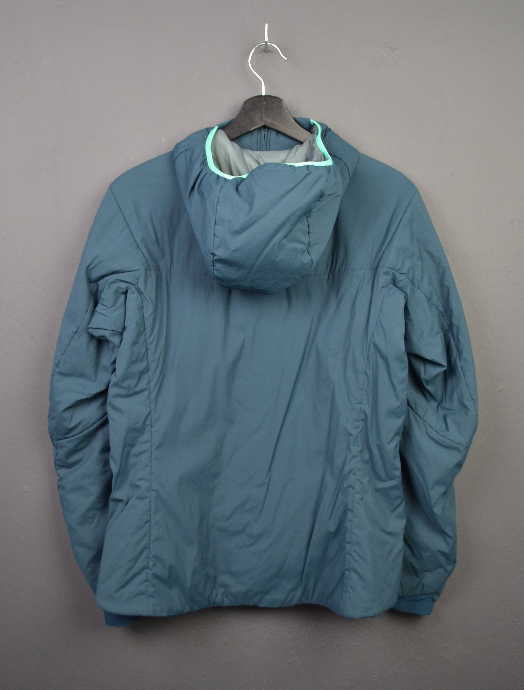 Arc'teryx Women's M size Proton Lt Hoody Jacket