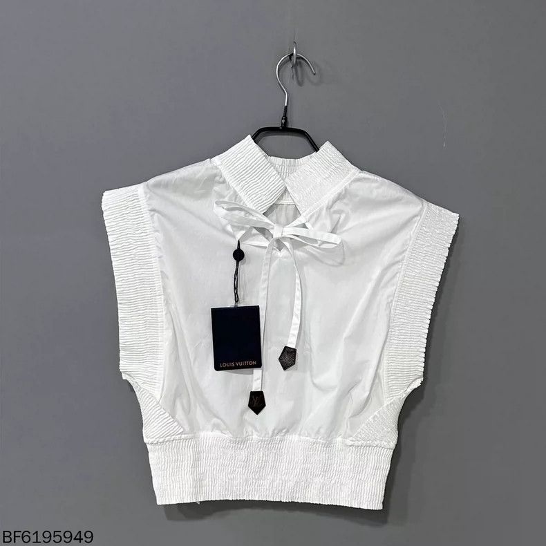 Louis Vuitton Louis Vuitton 23 Spring/Summer New Stand Neck Ruffled Shir Size XS / US 0-2 / IT 36-38 - 1 Thumbnail