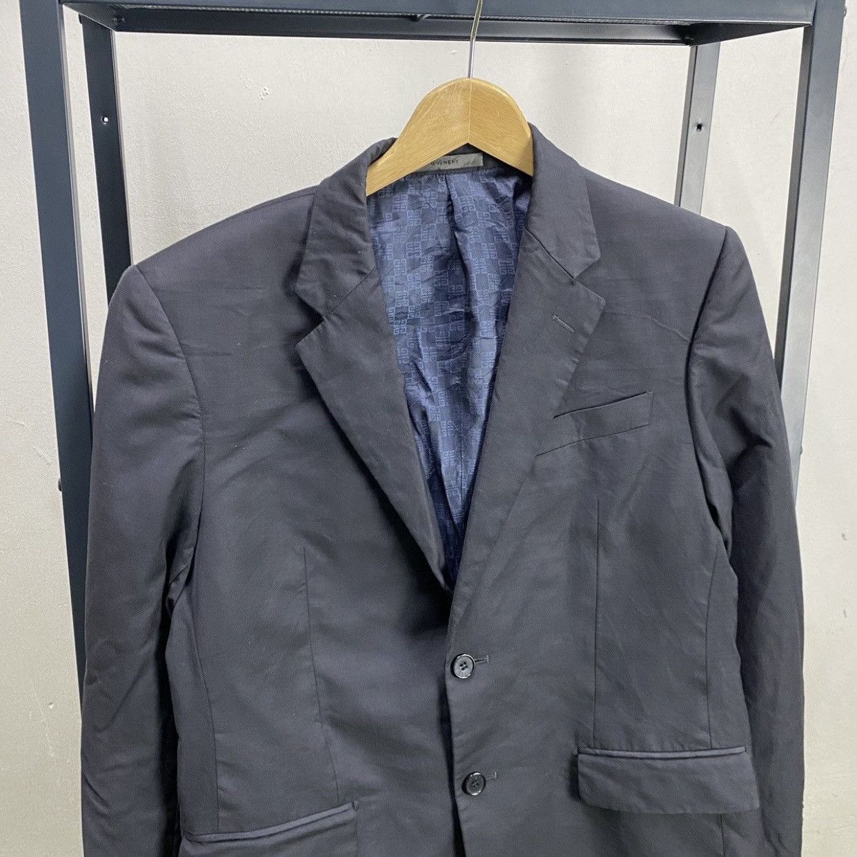 Givenchy Vintage Givenchy Men Monogram Lining Two Button Minimalist Size 40R - 4 Thumbnail