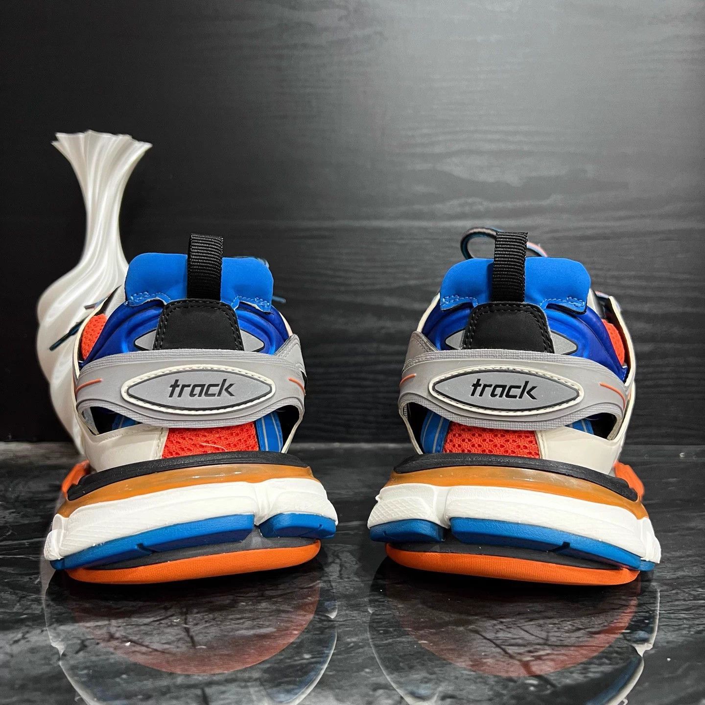 Balenciaga Balenciaga Track Dad Shoe White Orange 42 Size US 9 / EU 42 - 4 Thumbnail