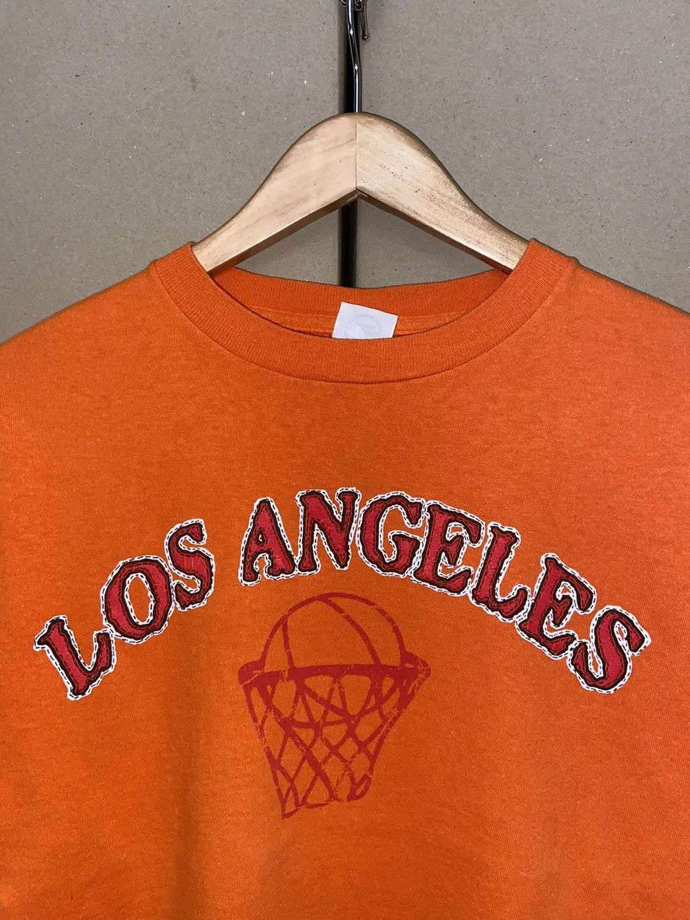 NBA VINTAGE LOS ANGELES BASKETBALL NBA LA TEE T SHIRT USA Y2K Size US M / EU 48-50 / 2 - 7 Thumbnail