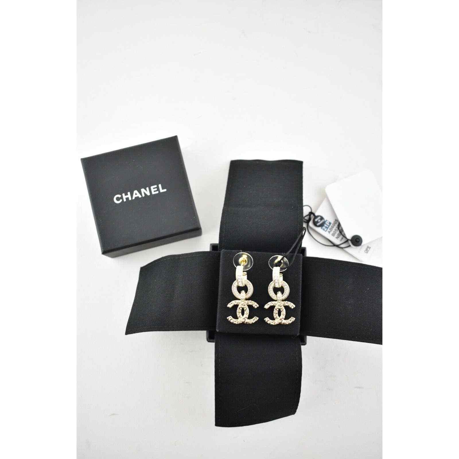 Chanel Chanel Metal Strass Gold Crystal Dangle Statement Earring Size ONE SIZE - 2 Thumbnail