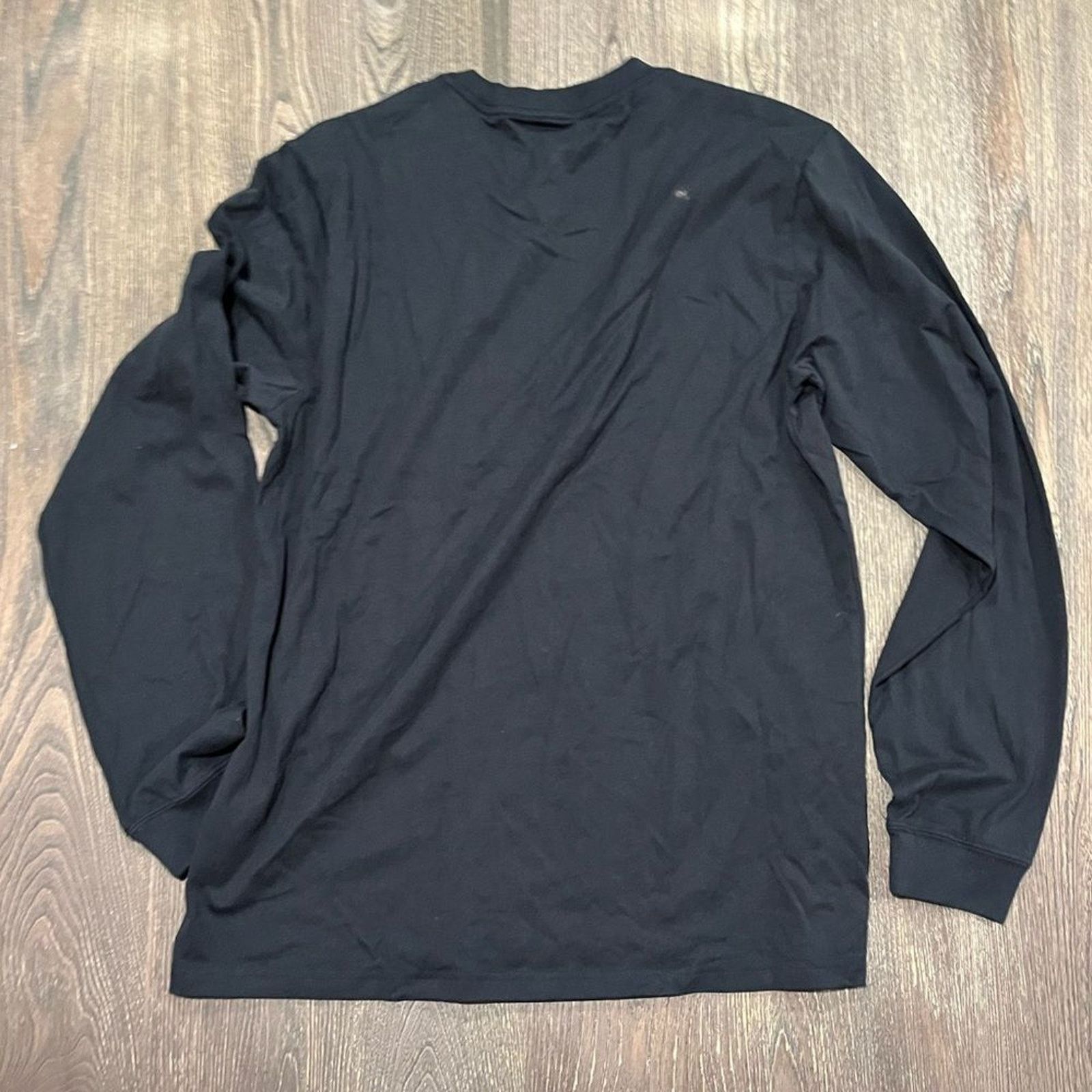 Converse NWOT Converse Star Chevron Long Sleeve T-Shirt Crewneck Sz L Size L / US 10 / IT 46 - 5 Thumbnail