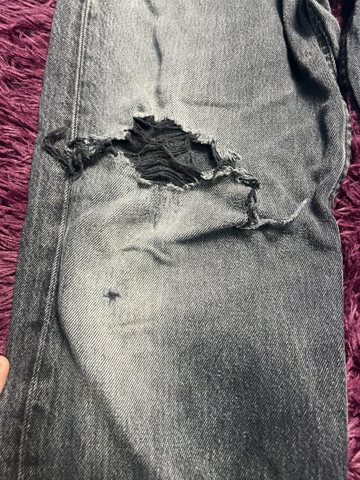 Levi's Vintage 90s Levi's 501 Distressed Denim Jeans (45) Size US 33 - 7 Thumbnail