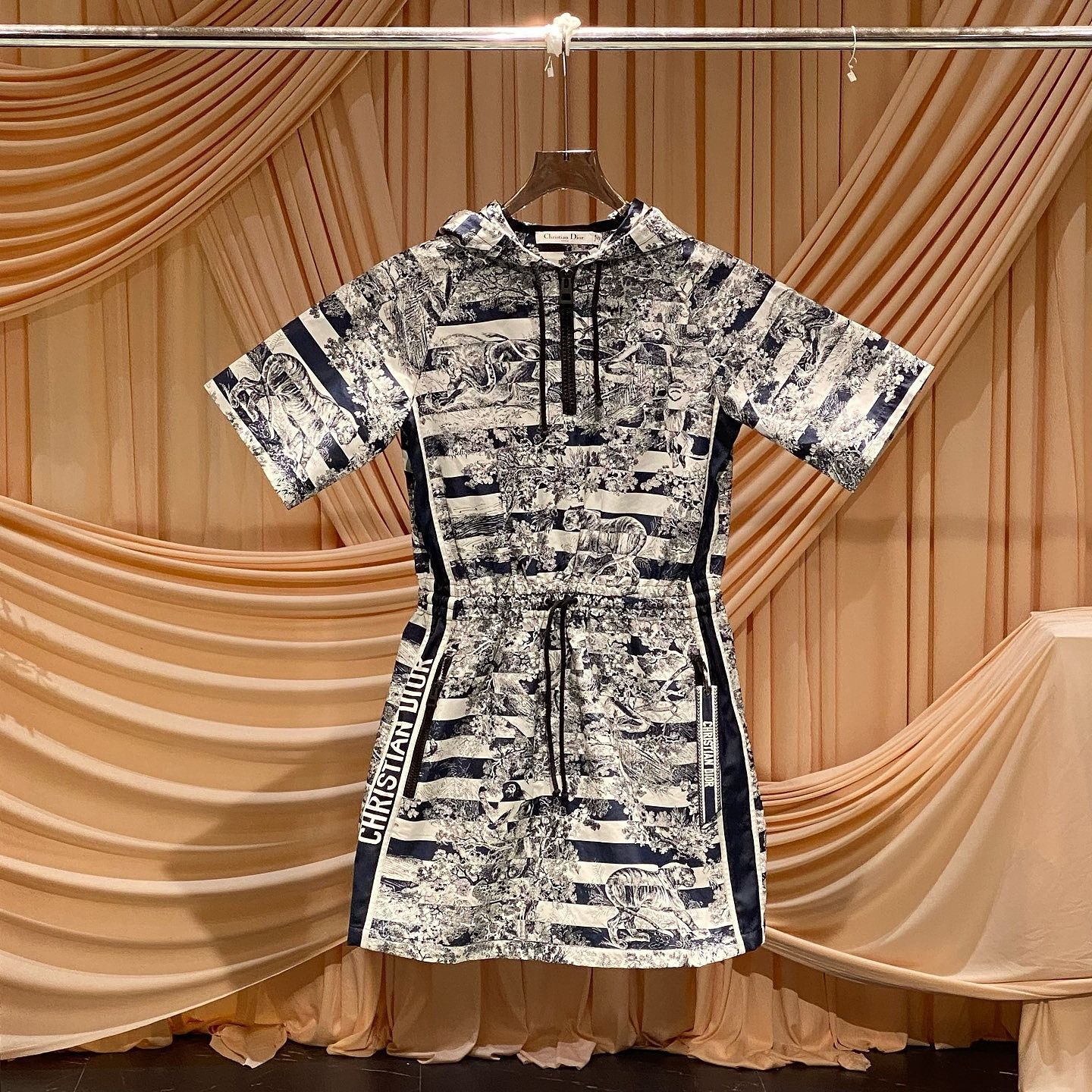 Dior Dior Toile de Jouy Hooded Mini Dress Size FR 34 Size XS / US 0-2 / IT 36-38 - 1 Thumbnail