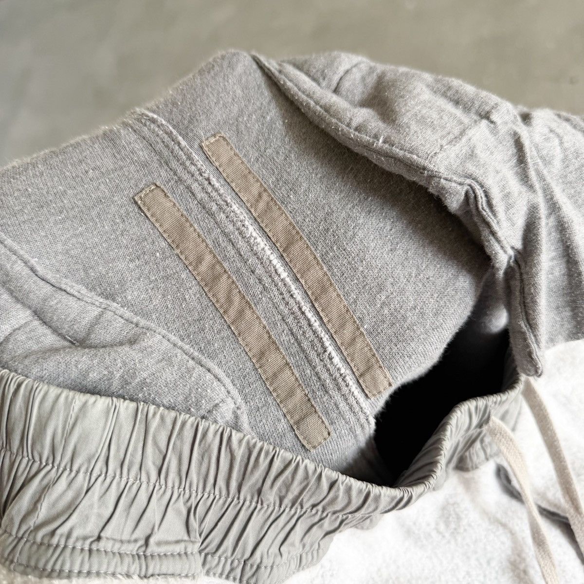 Rick Owens Rick Owens DRKSHDW FW20 Inside Out Reverse Wide Sweatpants Size US 32 / EU 48 - 7 Thumbnail