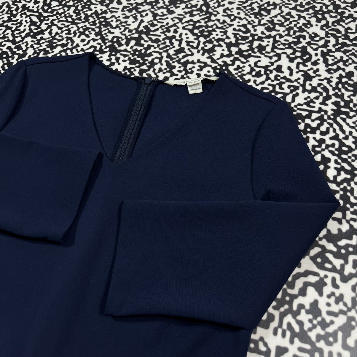 Diane von Furstenberg Diane Von Furstenberg Nylon Flared Mini Dress Luxury Style Size M / US 6-8 / IT 42-44 - 9 Thumbnail