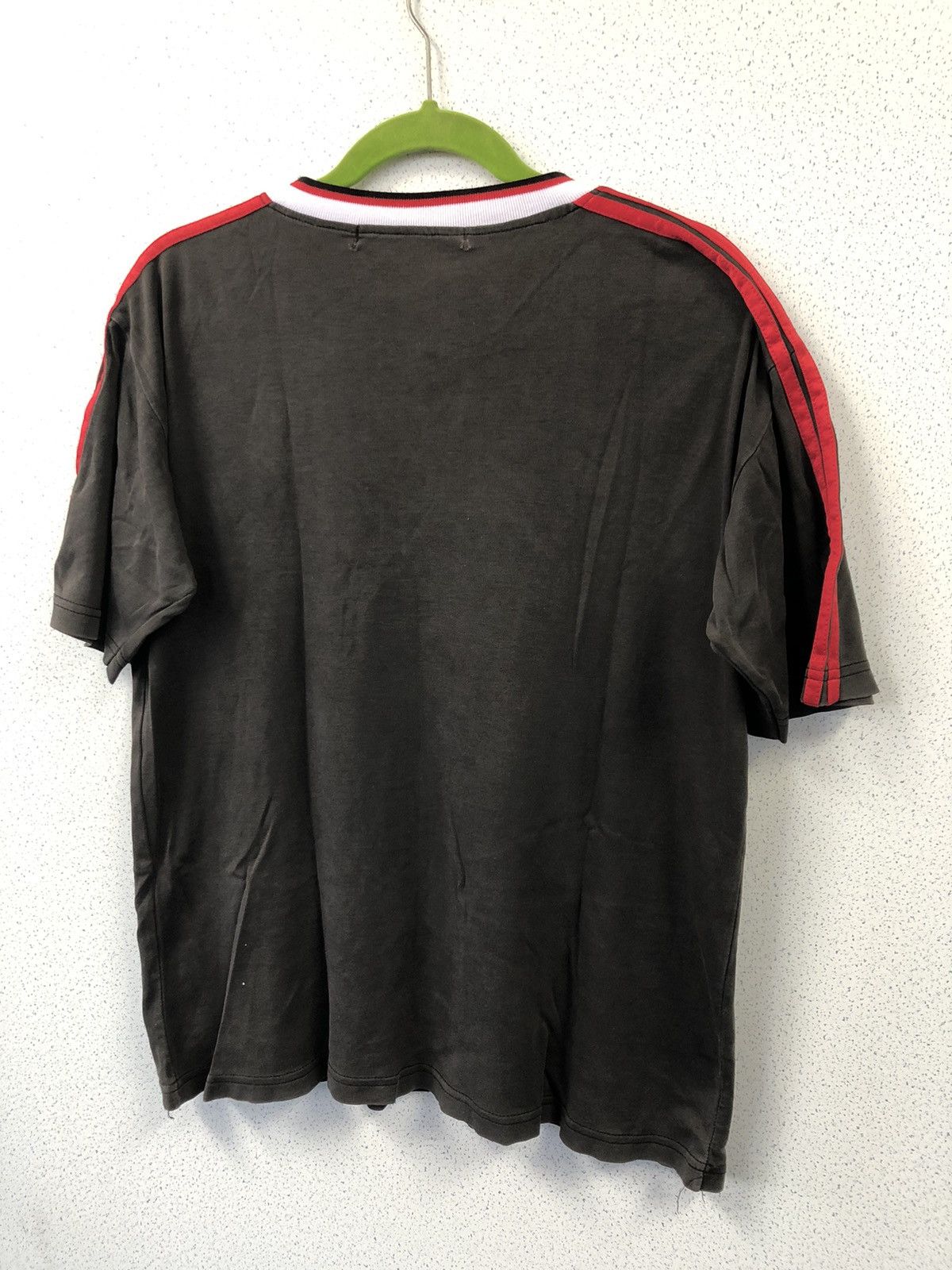 Adidas Adidas Liverpool Vintage TShirt Size US M / EU 48-50 / 2 - 8 Thumbnail