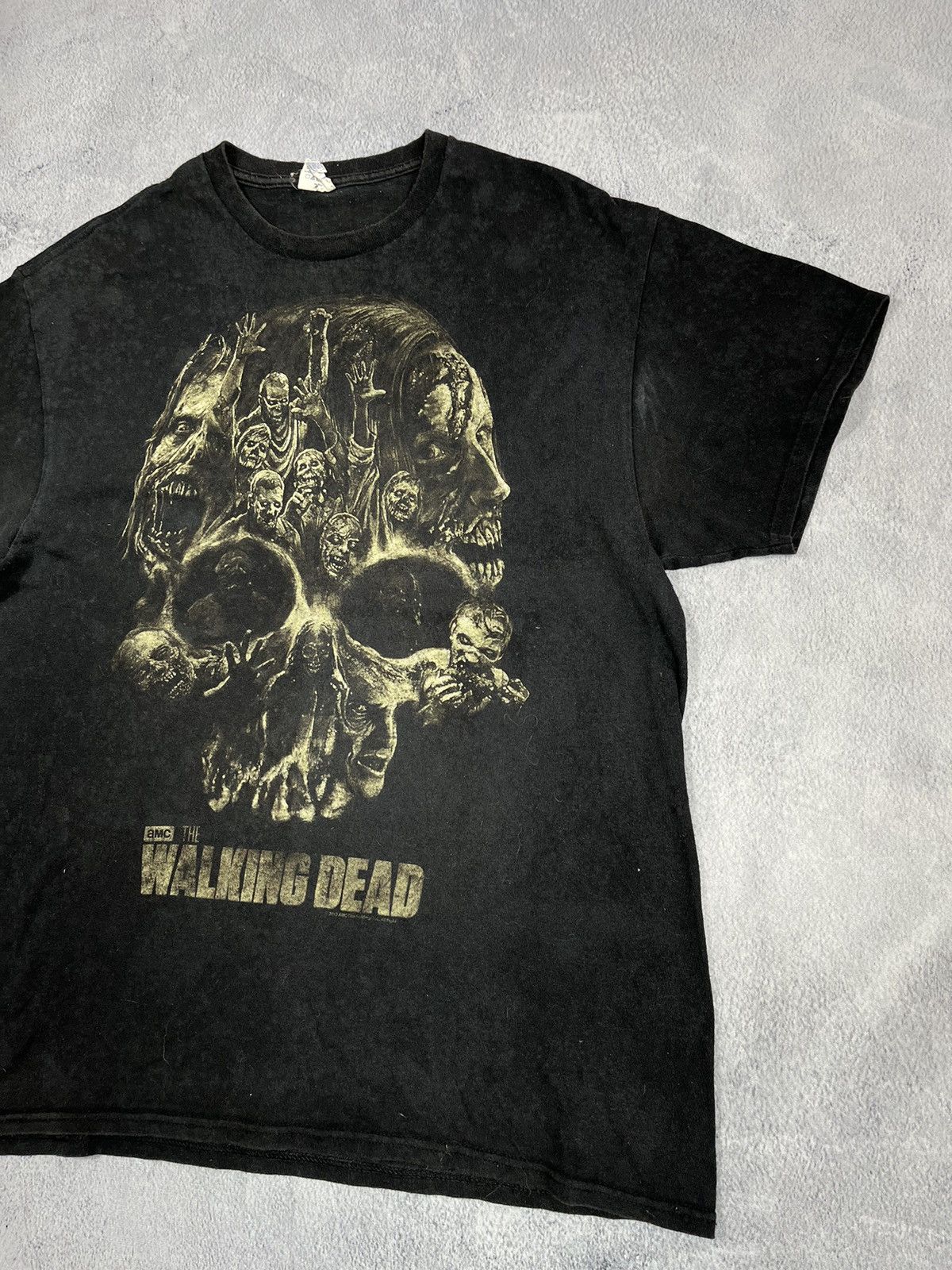 Other VintageY2KTheWalkingDead faded tee Big Logo streetwear L Size US L / EU 52-54 / 3 - 3 Thumbnail