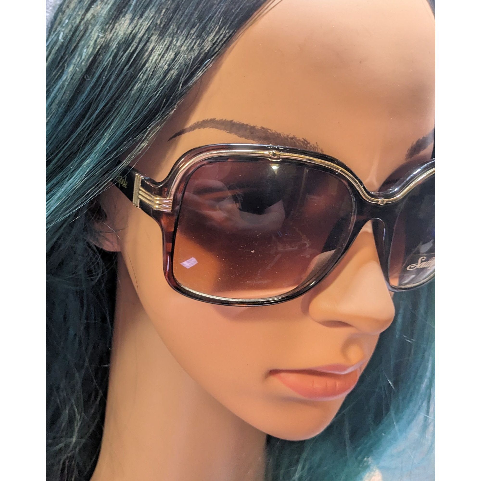 Southpole Southpole Tortoise Sunglasses With Gold Tone Accents Size ONE SIZE - 9 Thumbnail
