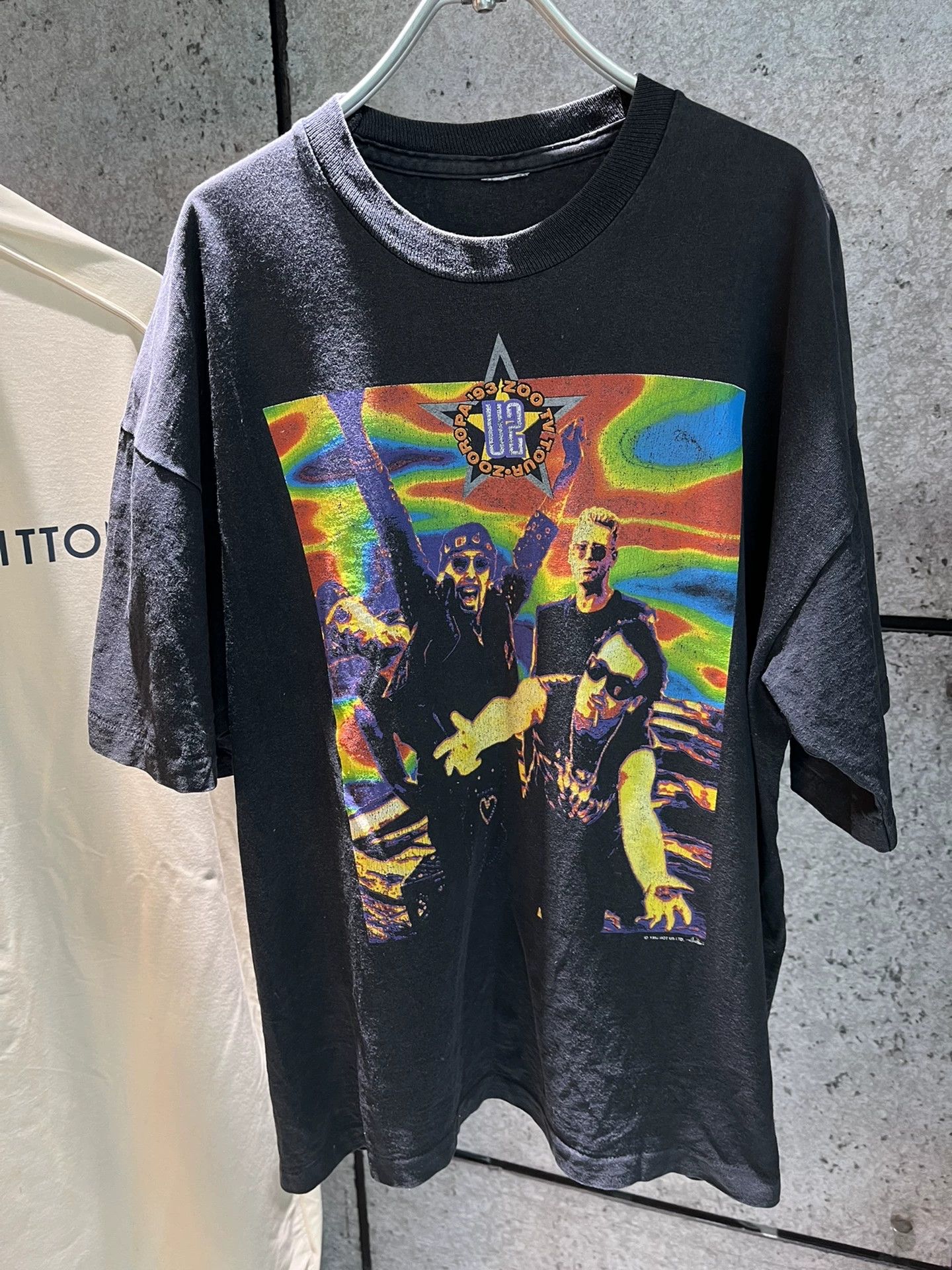 Vintage Vintage U2 1993 Band Tee Size US M / EU 48-50 / 2 - 1 Thumbnail