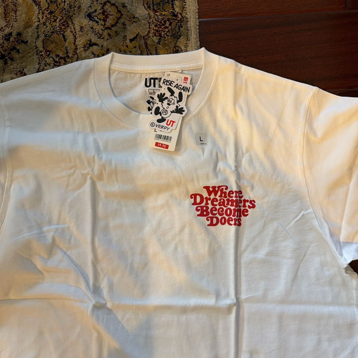 Uniqlo Uniqlo x Verdy Collab Tee Size US L / EU 52-54 / 3 - 2 Thumbnail