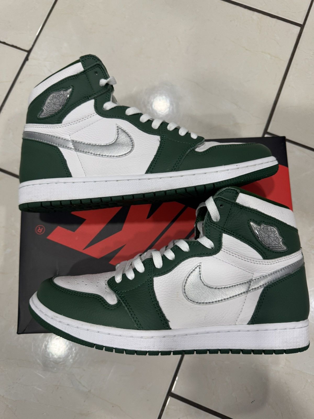 Jordan Brand Sz 10 Air Jordan 1 Hi Top ‘Gorge Green’ Size US 10 / EU 43 - 1 Thumbnail
