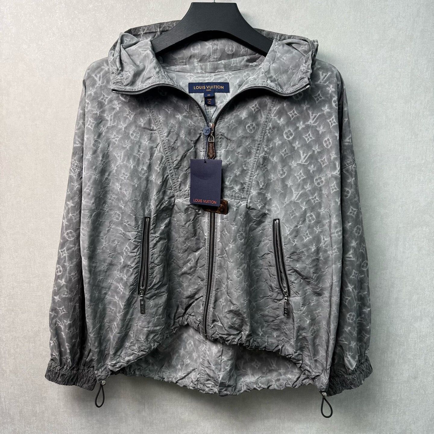 Louis Vuitton louis vuitton monogram printed windbreaker jacket Size US M / EU 48-50 / 2 - 1 Thumbnail