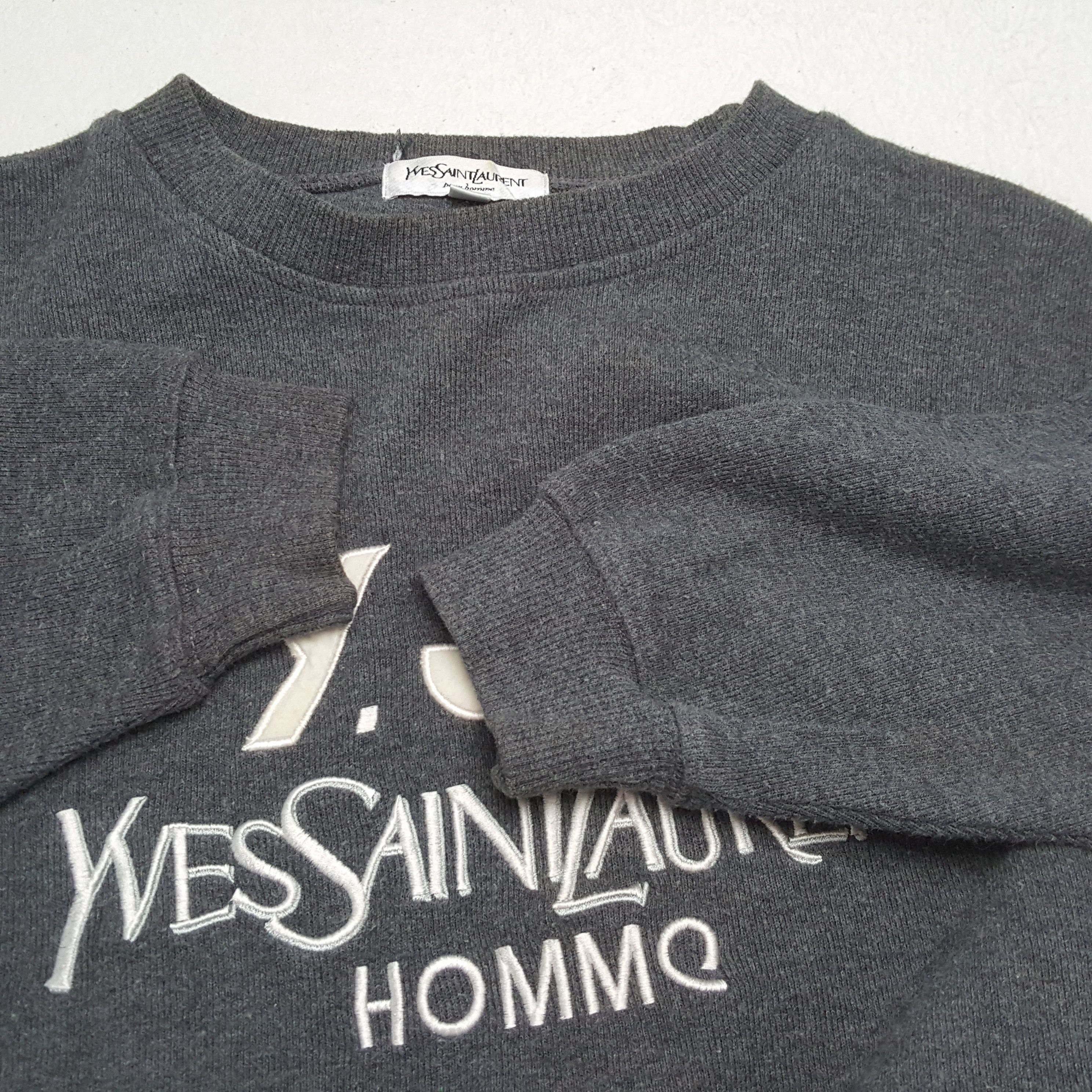 Yves Saint Laurent YVES SAINT LAURENT YSL Fashion Brand Spellout Sweatshirt Size US L / EU 52-54 / 3 - 8 Thumbnail