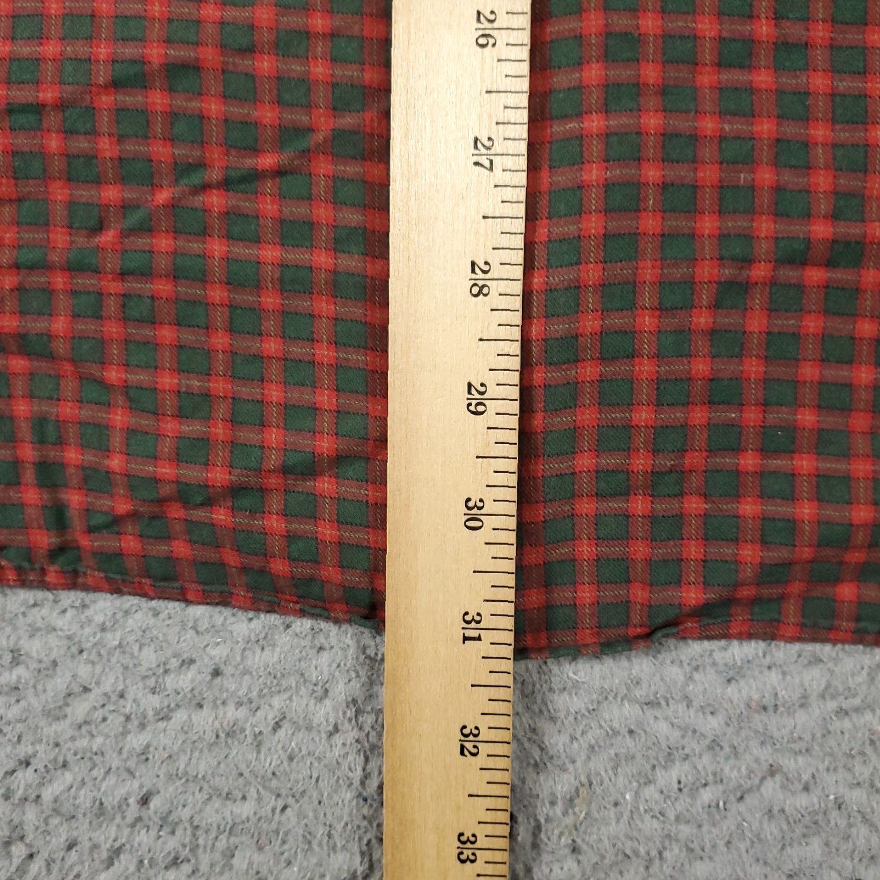 Tommy Hilfiger Tommy Hilfiger Button-Up Shirt Mens Medium Red Plaid Casual Long Sleeve Regular Fit Size US M / EU 48-50 / 2 - 5 Thumbnail