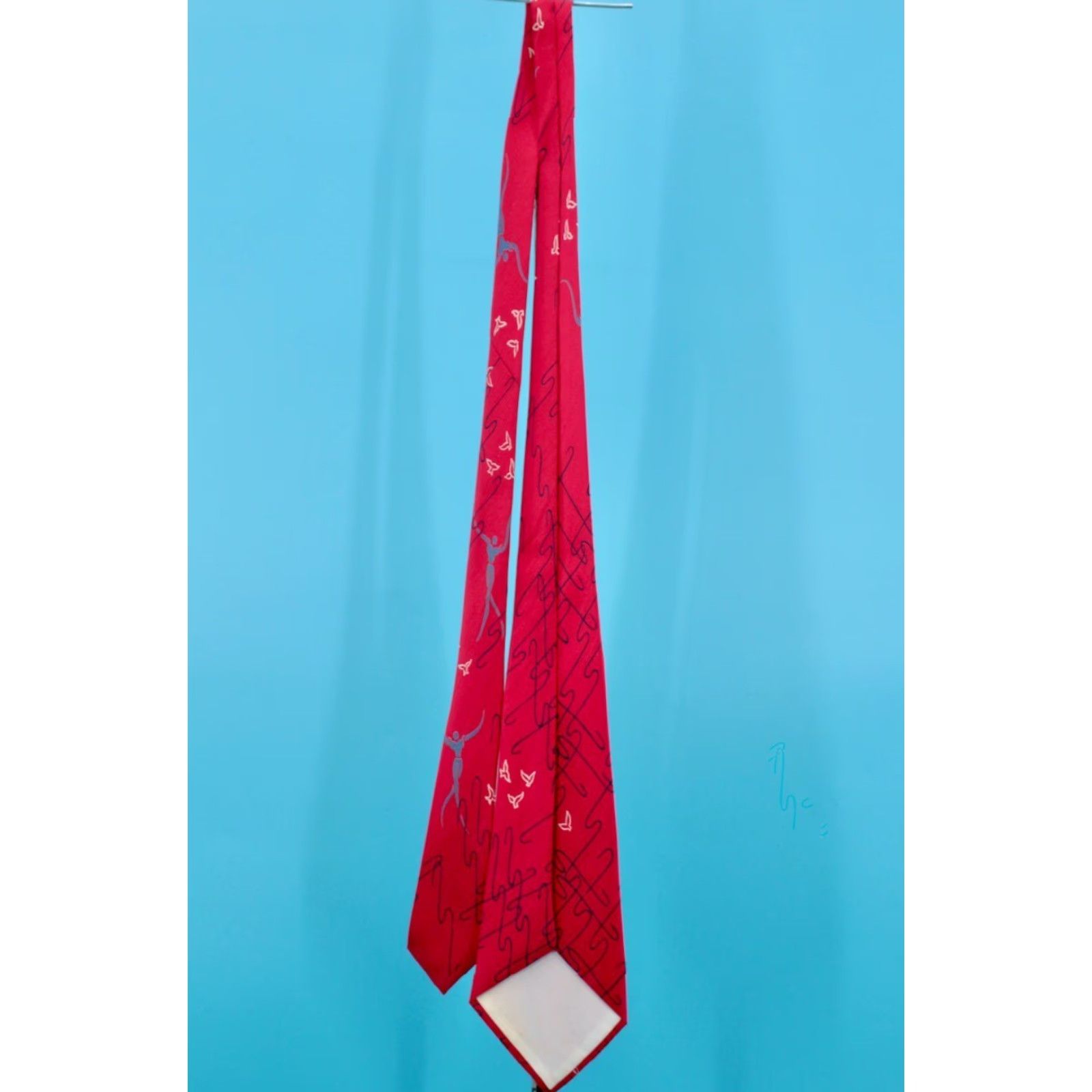 Vintage VTG E&W 1940s Red Necktie Silk Tie / Abstract Human Figures / 54.5" L 4.5" W / Original / Men Size ONE SIZE - 7 Thumbnail