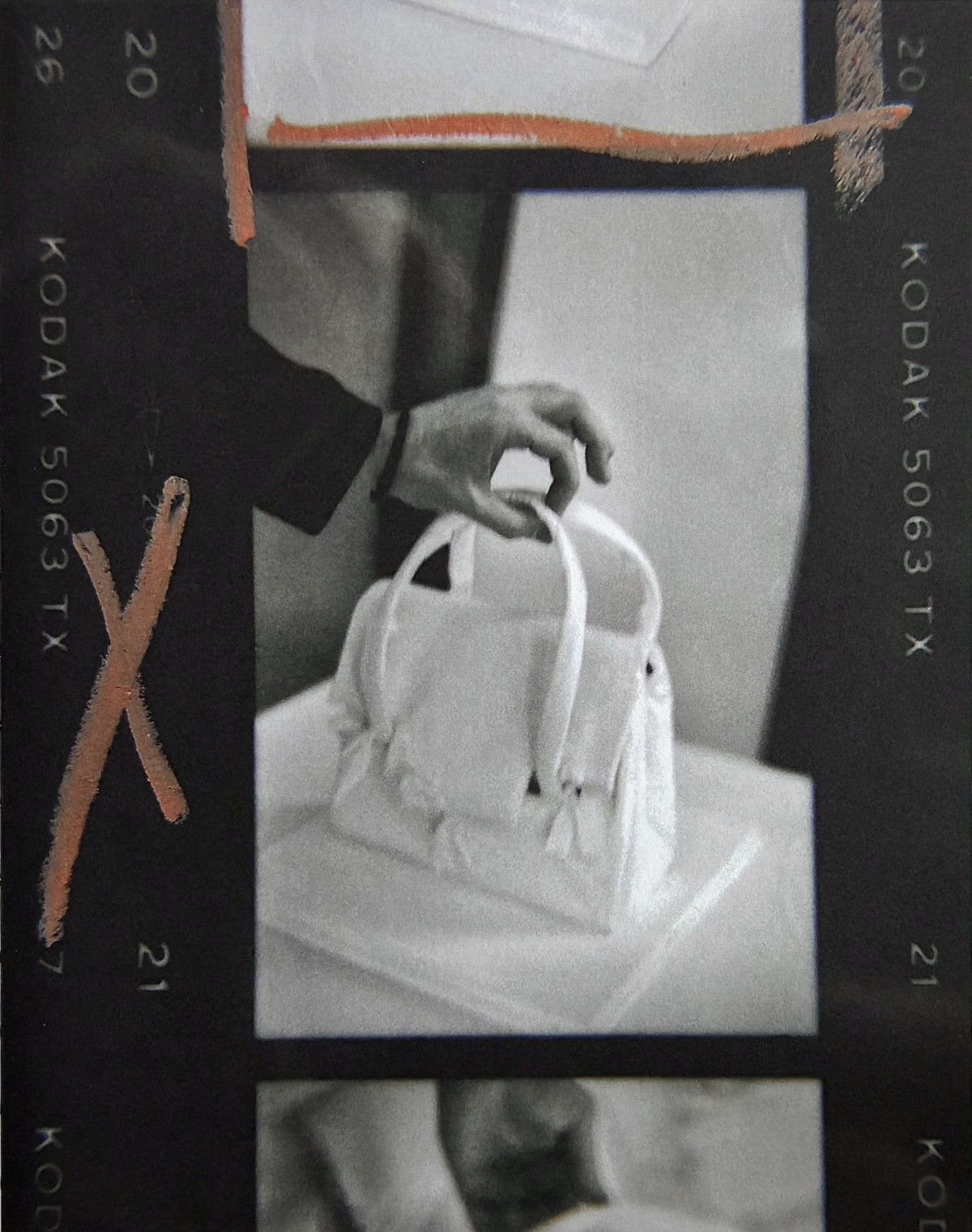 Maison Margiela Maison Margiela Archive purse photo framed 9x12 Size ONE SIZE - 2 Thumbnail