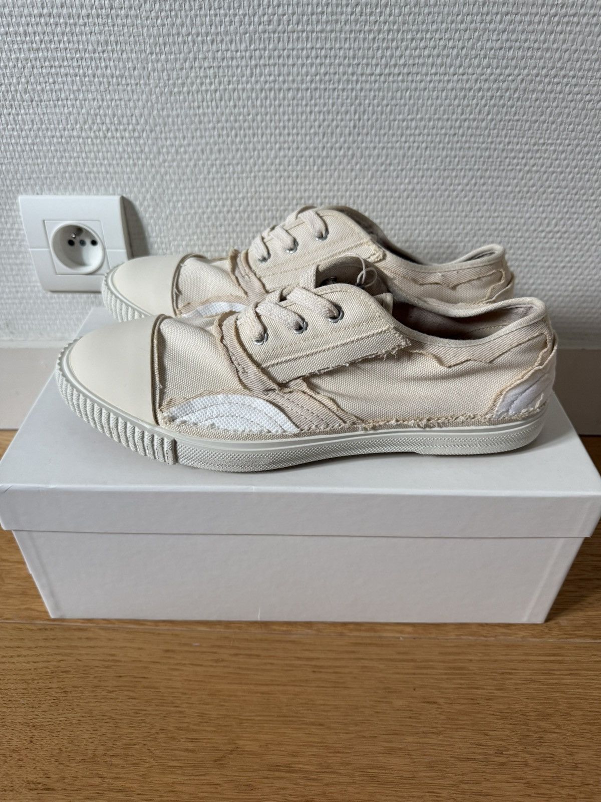 Maison Margiela Maison Margiela Inside Out canvas sneakers Size US 9 / EU 42 - 1 Thumbnail