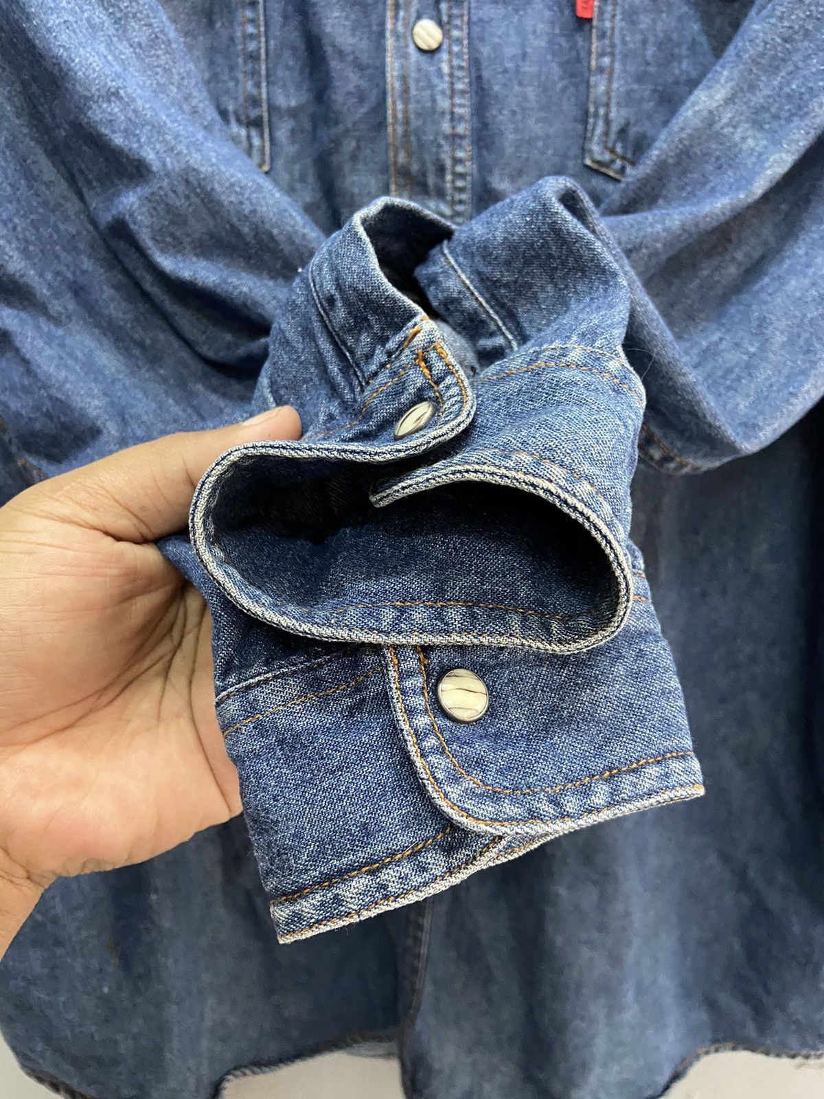Japanese Brand VINTAGE LUCKY STRIKE WESTERN DENIM SHIRT Size US L / EU 52-54 / 3 - 6 Thumbnail