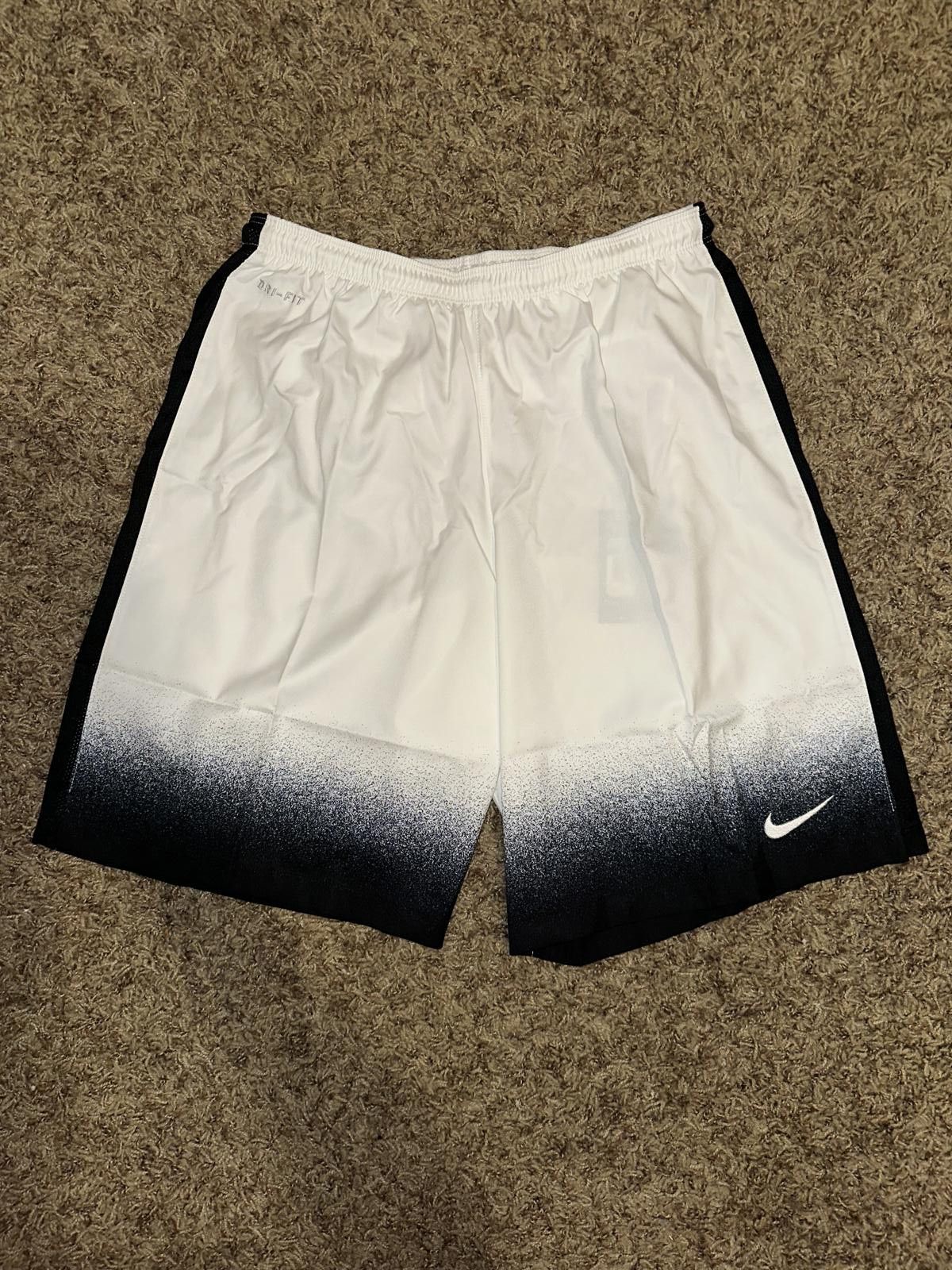 Nike Nike Men’s Laser Woven PR Men's Soccer Shorts Size US 32 / EU 48 - 1 Thumbnail
