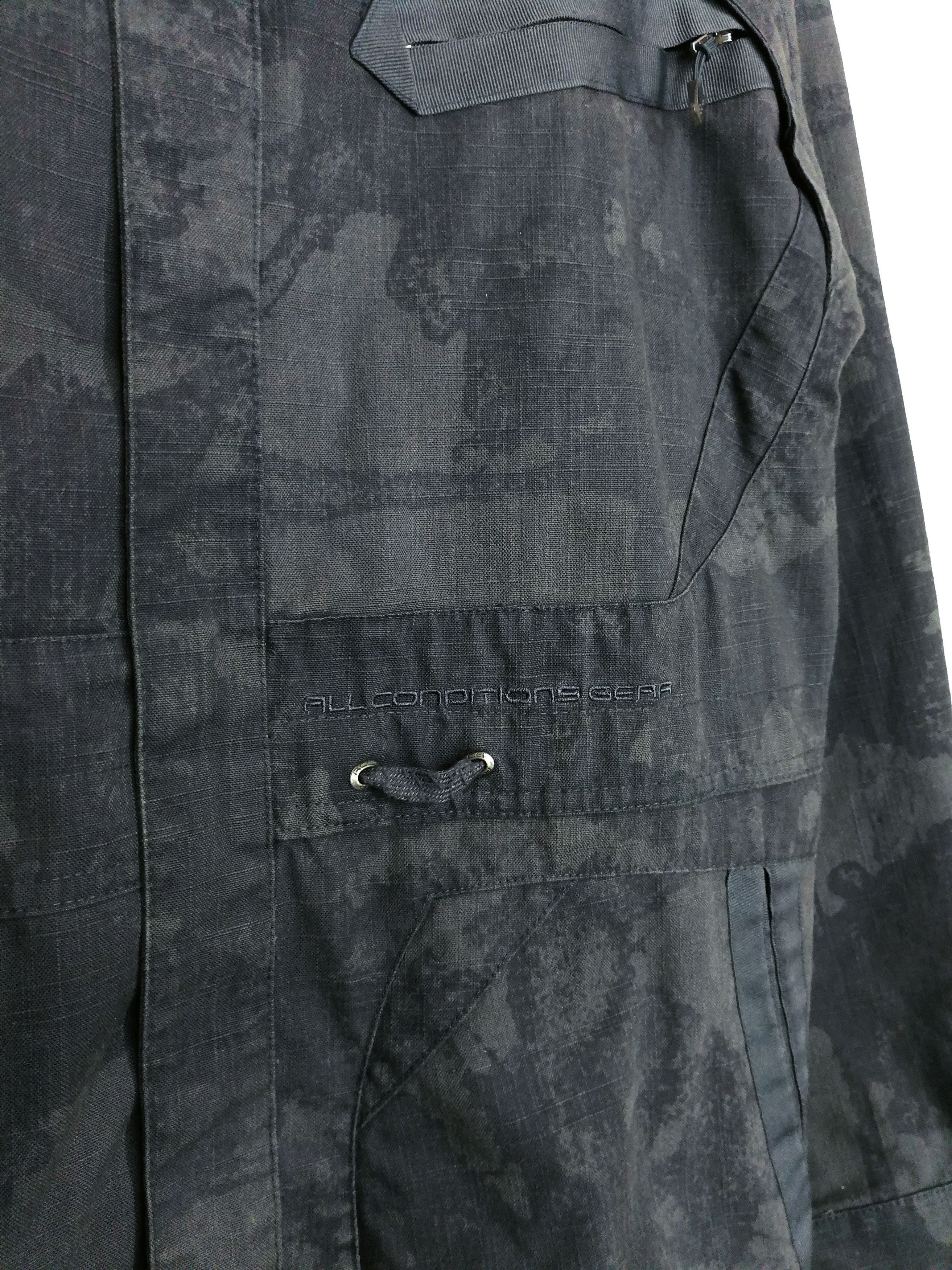 Nike ACG Nike Acg Jacket Camo Black & Grey Geometric Size US L / EU 52-54 / 3 - 4 Thumbnail