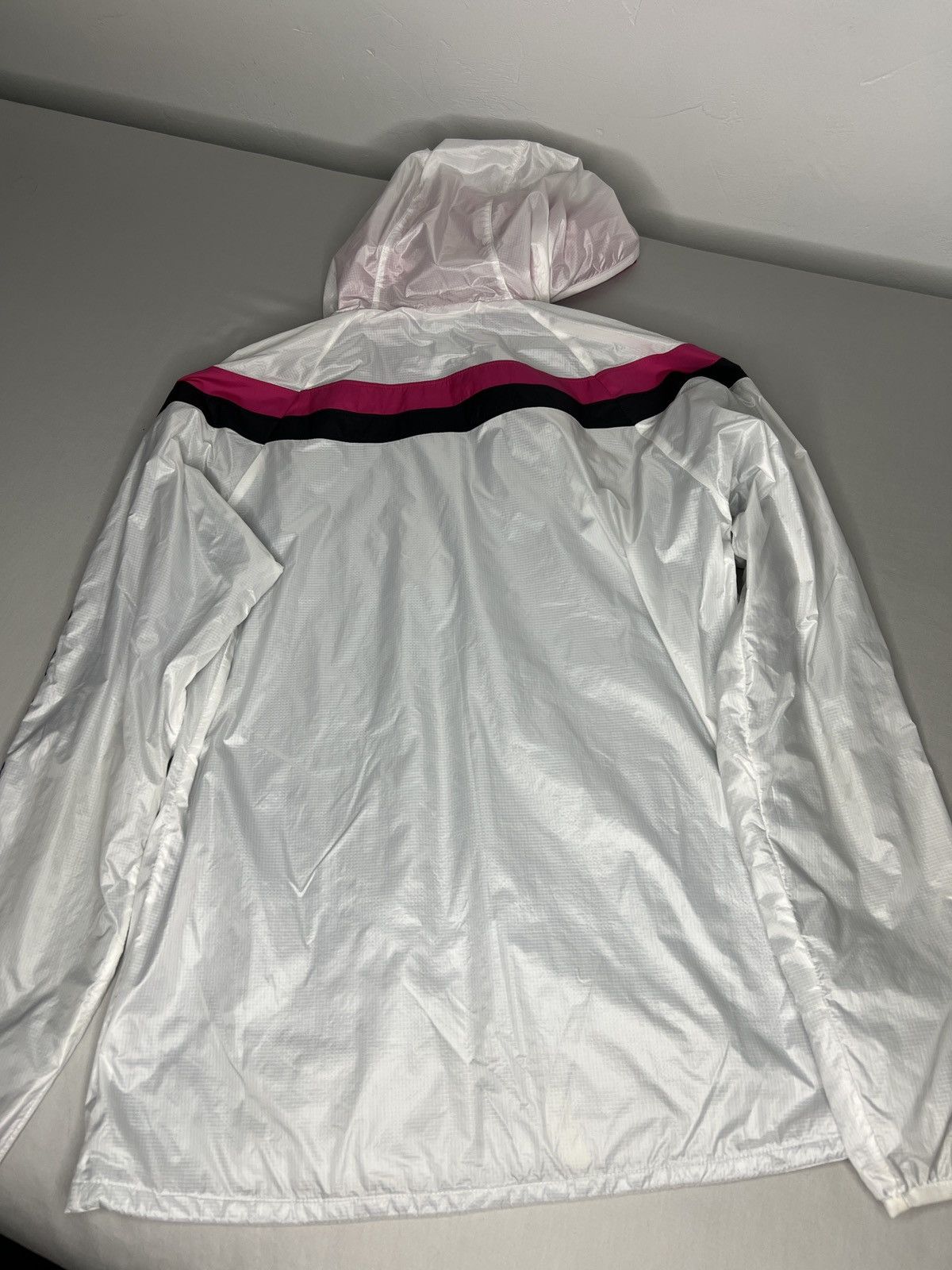 Adidas Rare Adidas Real Madrid Anthem Jacket White Pink Black M Size US M / EU 48-50 / 2 - 3 Thumbnail