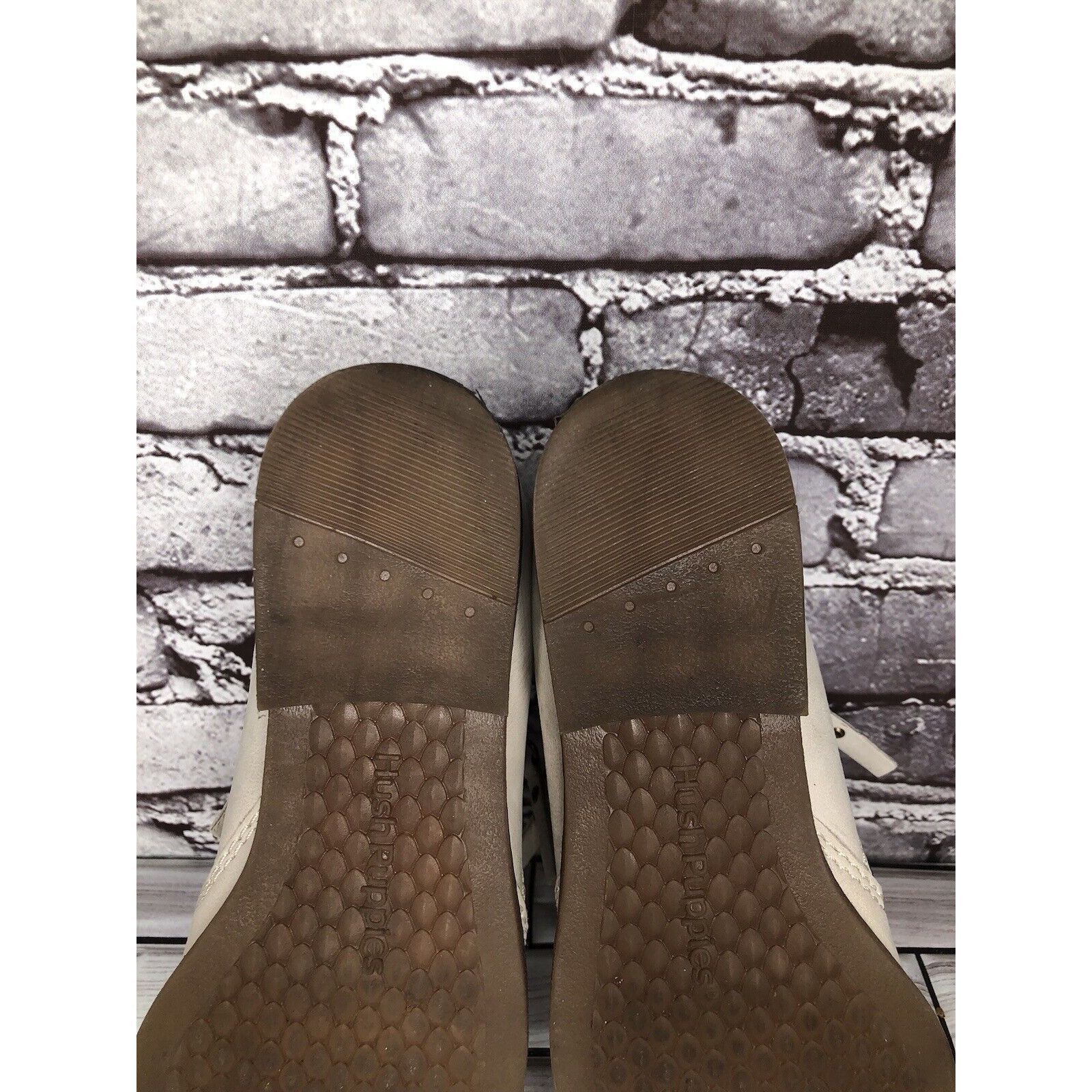 Hush Puppies Hush Puppies Medium Moyen Ivory Suede Leather Zip Heel Booti Size US 8 / IT 38 - 7 Thumbnail