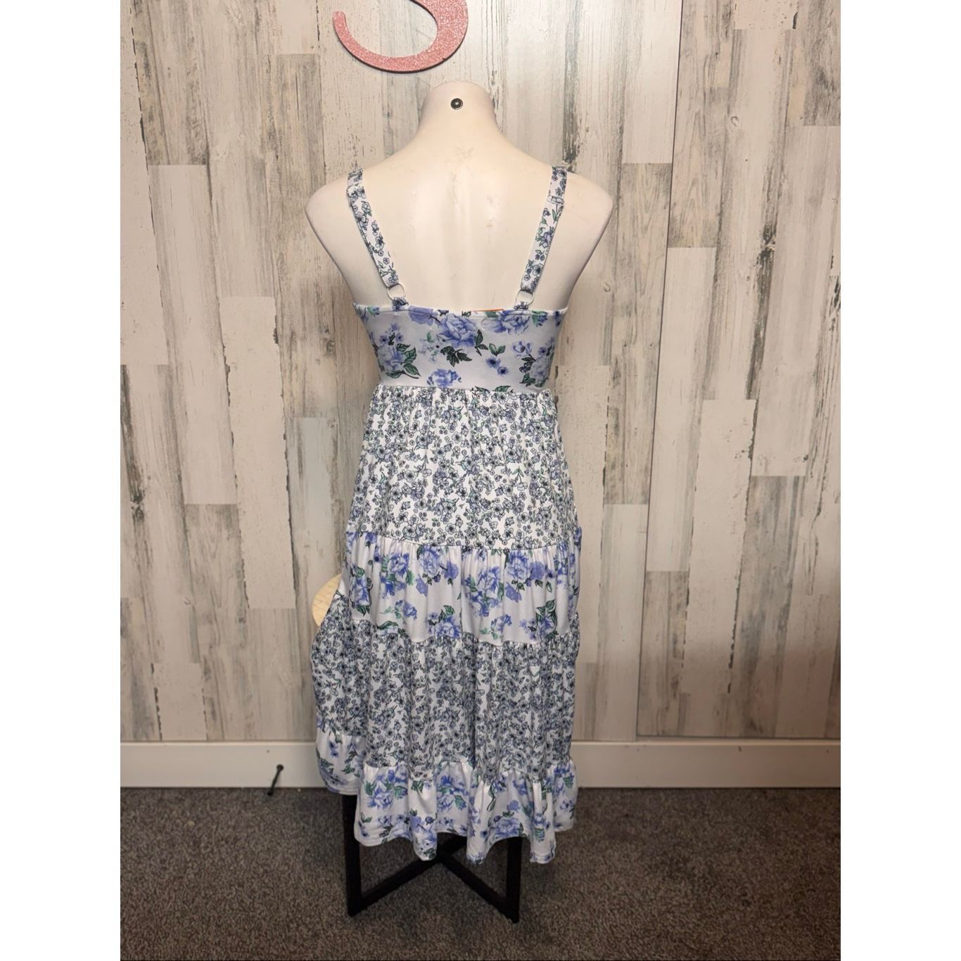 Almost Famous Almost Famous Blue Floral Tiered Midi Dress Women’s Small – Size S / US 4 / IT 40 - 3 Thumbnail