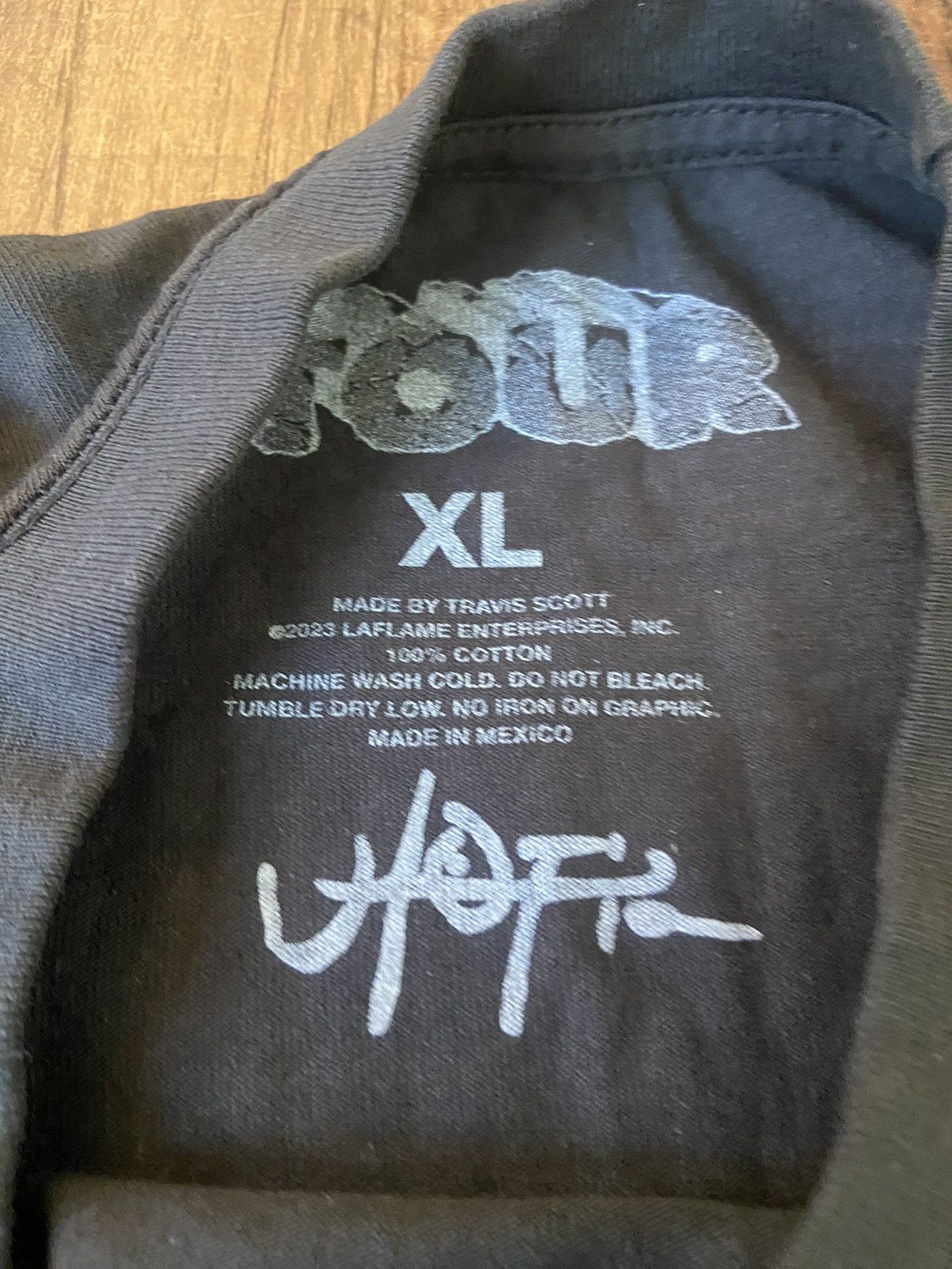 Travis Scott × Vintage Travis Scott Utopia Circus Maximus Tour Long T-Shirt XL Size US XL / EU 56 / 4 - 3 Thumbnail