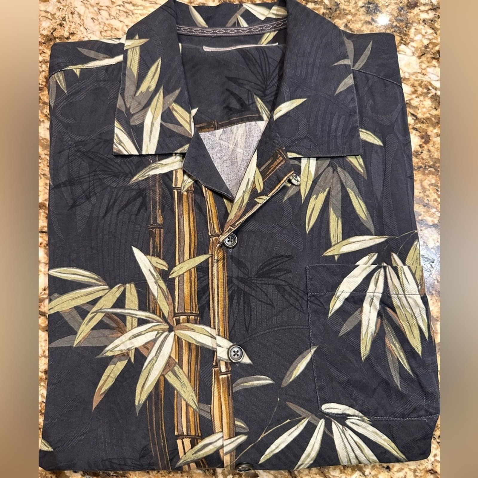 Tommy Bahama Tommy Bahama Large Black Silk Short Sleeve Shirt Bamboo Size US L / EU 52-54 / 3 - 5 Thumbnail