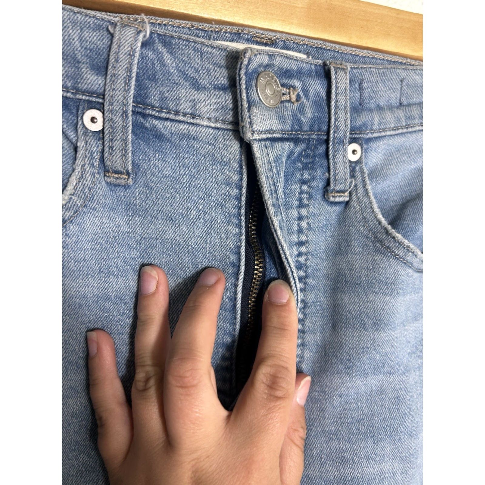 Madewell Madewell Womens Jeans Light Wash Vintage 24x27 Raw Hem Straight 24 25in Blue Size 42" / US 20 - 6 Thumbnail