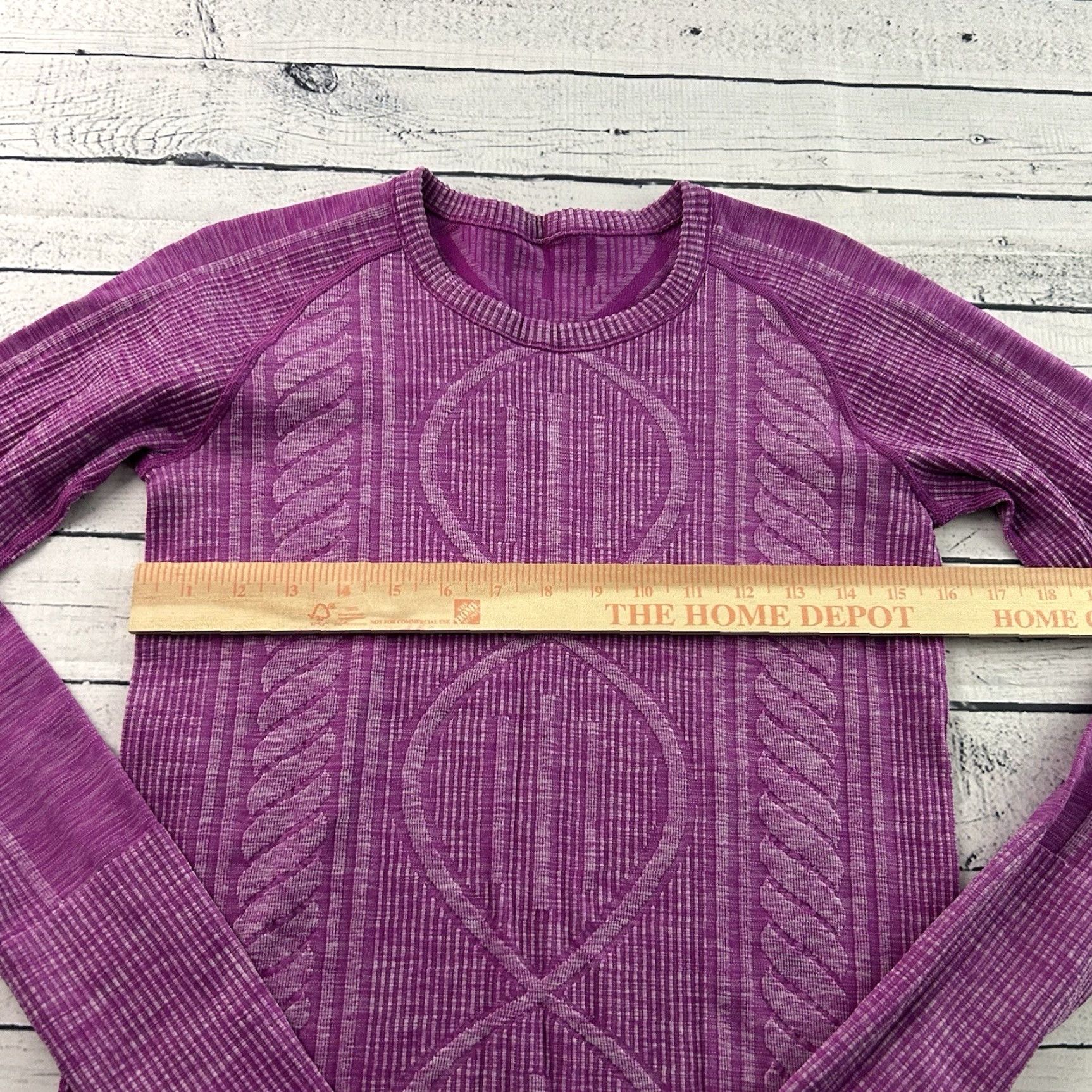 Lululemon Lululemon Long Sleeve Athletic Seamless Top Women's 4 Pink Purple T-Shirt Activewear Modern fit Shirt Womens 90s? Size S / US 4 / IT 40 - 3 Thumbnail