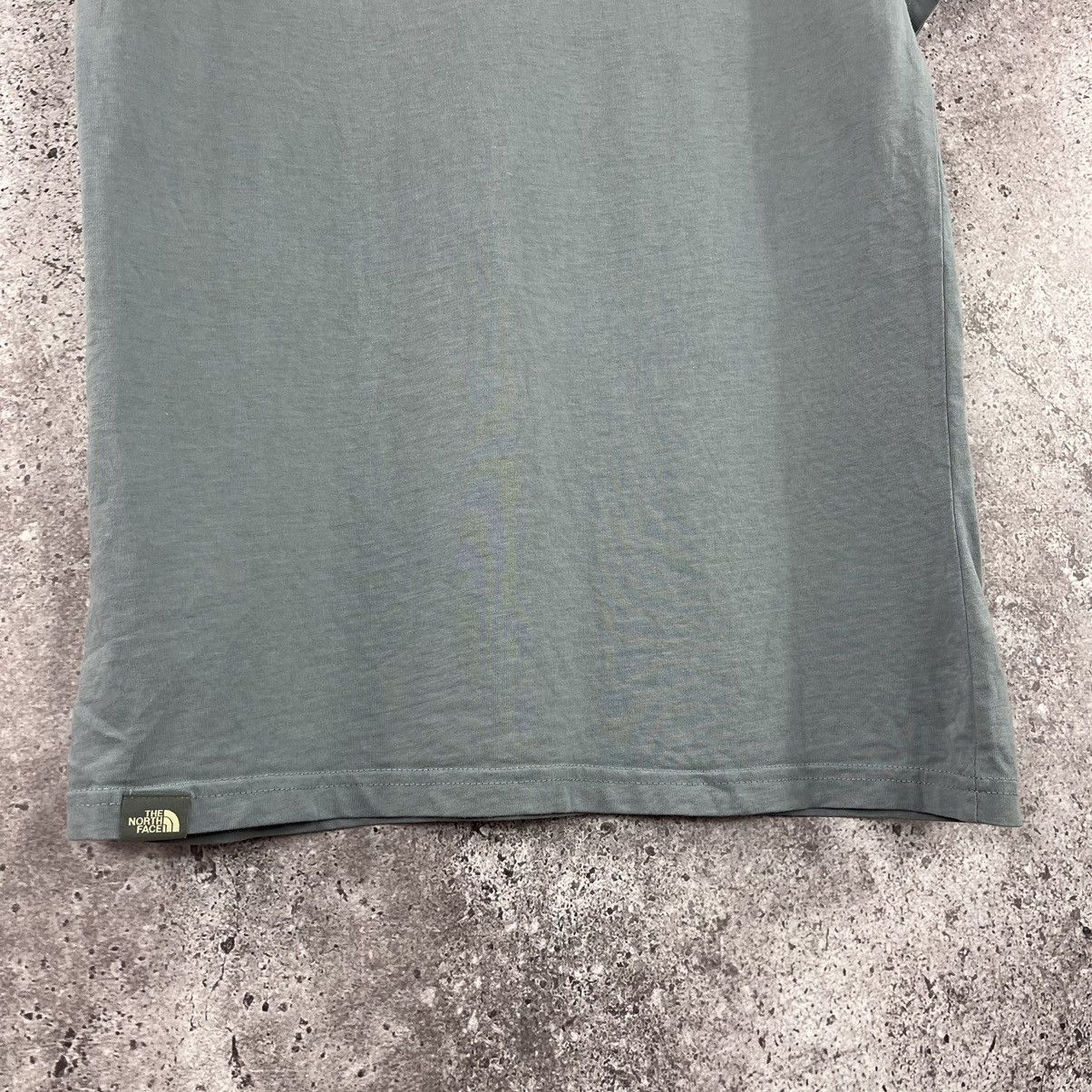 Japanese Brand × The North Face The North Face T-Shirt Back Big Logo Flower Style Size S Size US S / EU 44-46 / 1 - 3 Thumbnail